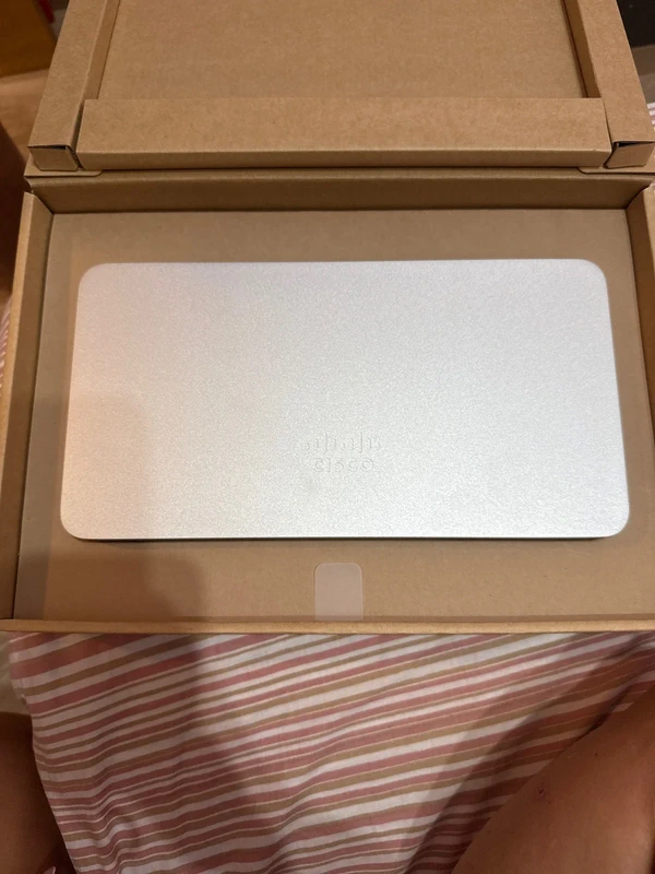 Cisco HUB MX 68 12 puertos 2