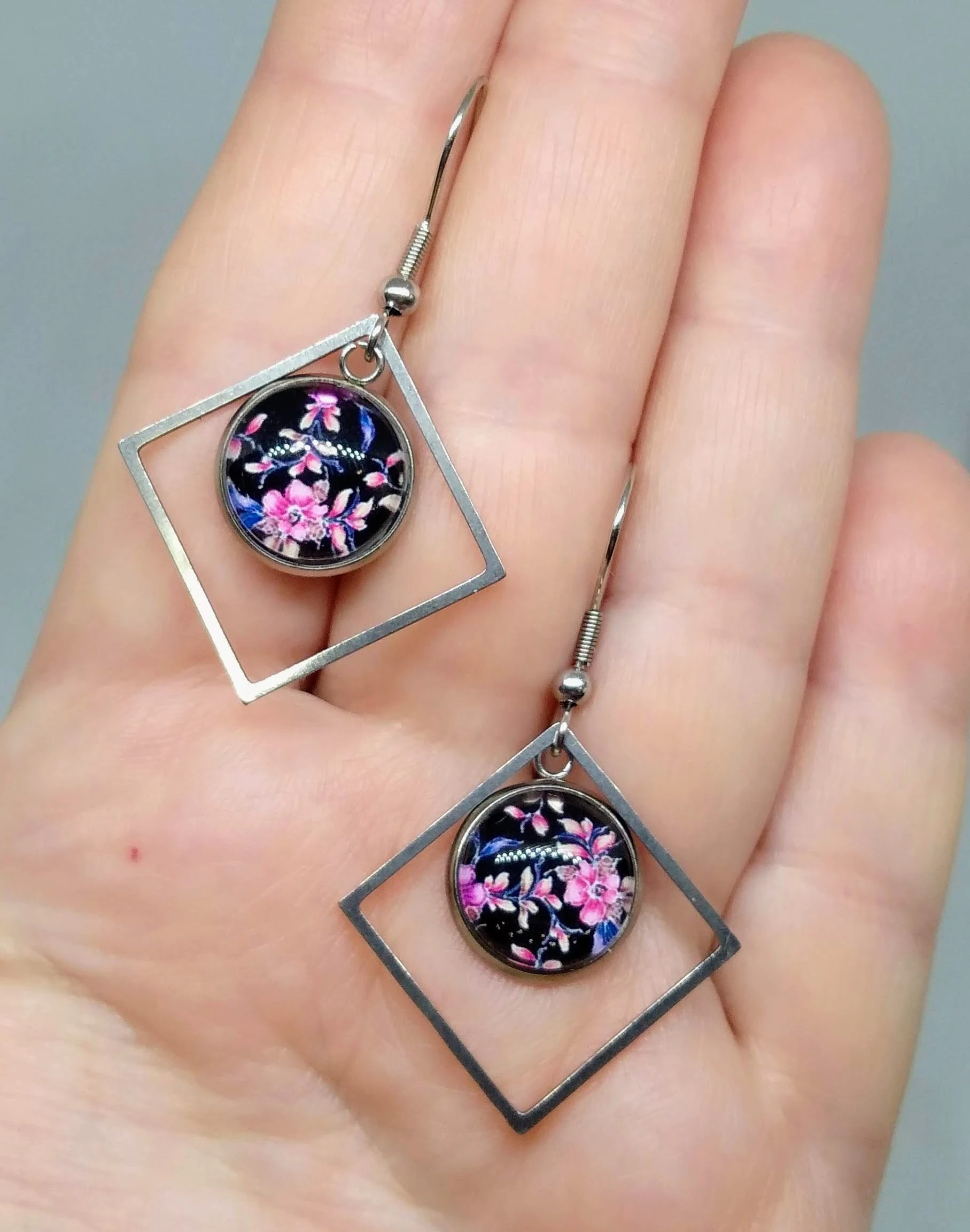 Pink virágos üveg cabochon nyaklánc-fülbevaló szett 4