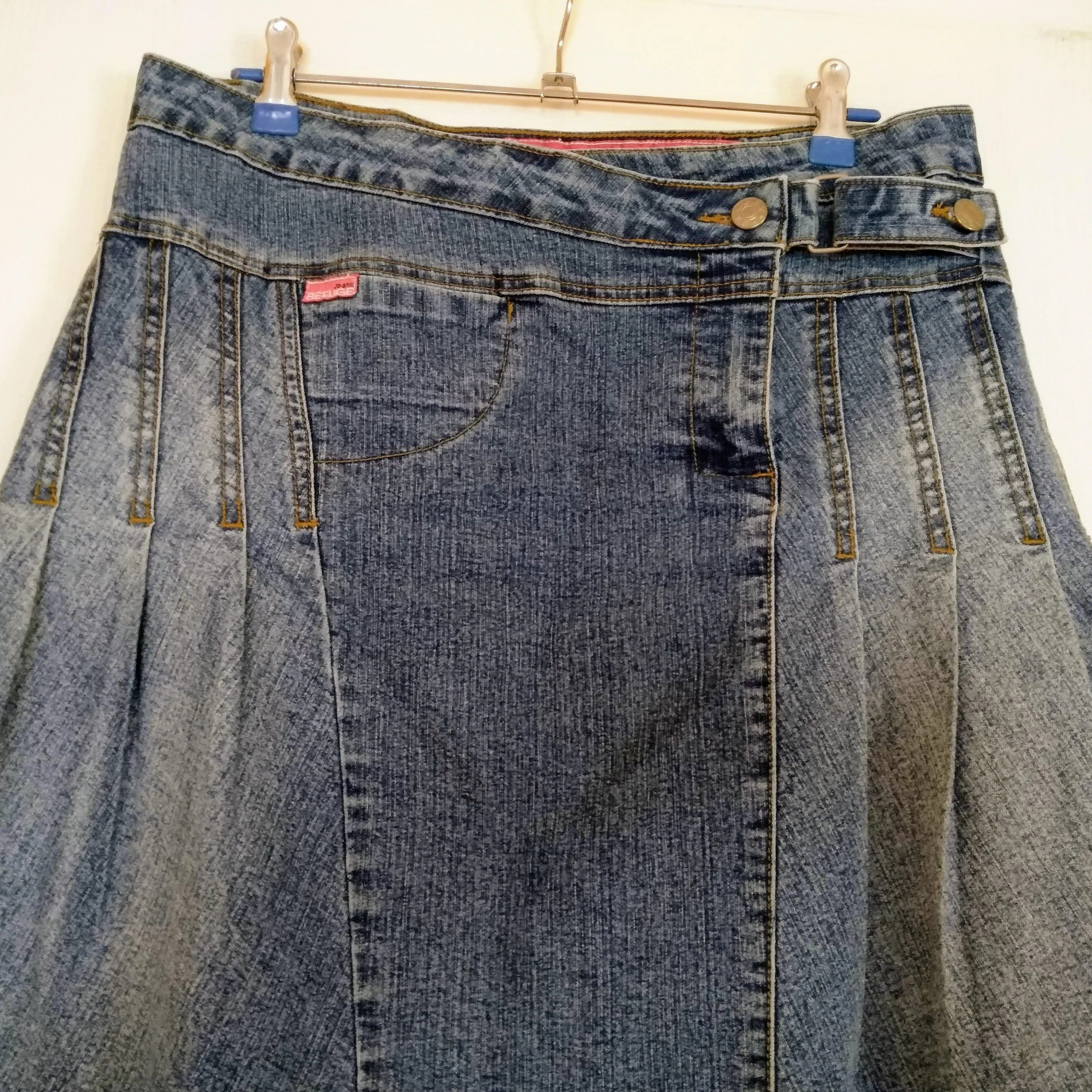 Refuge Jeans rojtos aljú farmerszoknya 2