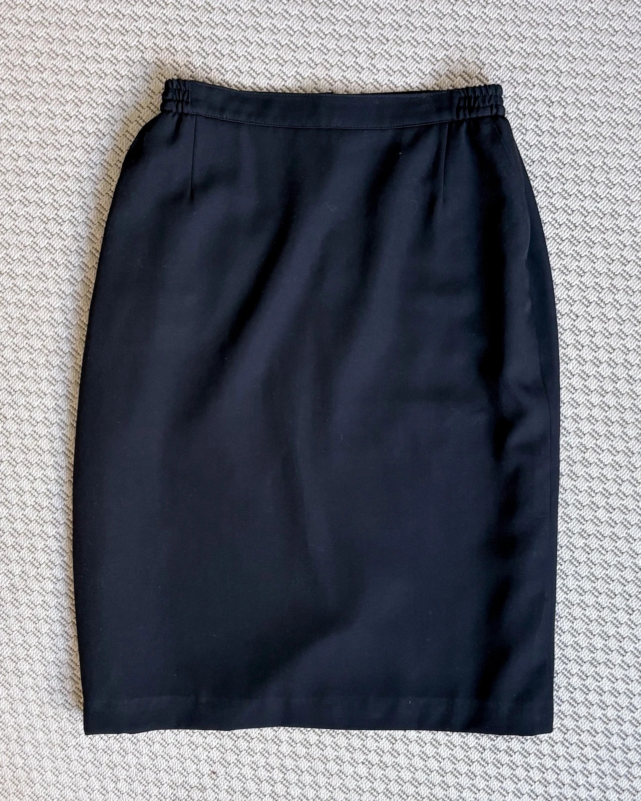 Fekete S/M bélelt pencil skirt office capsule old money occasionwear 1