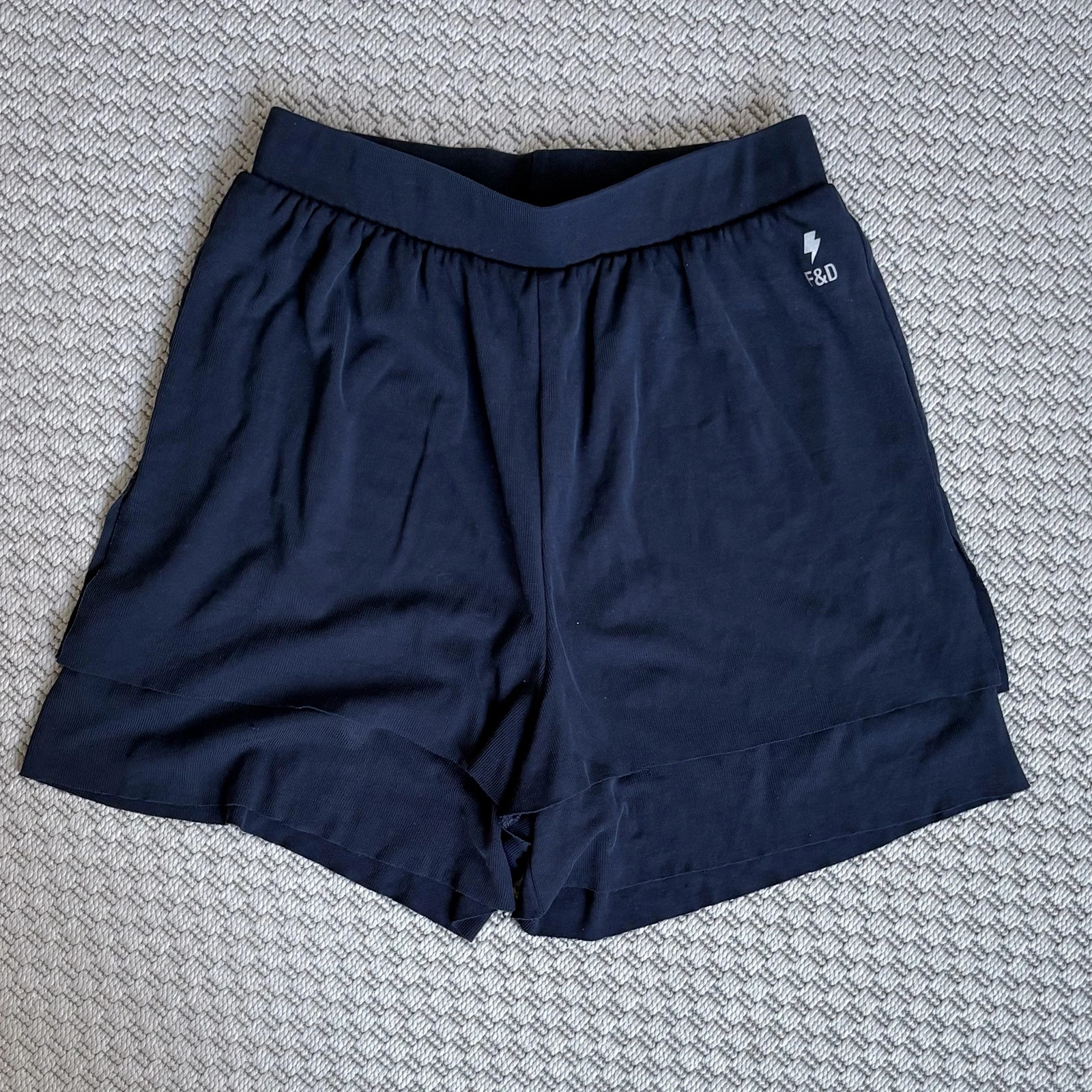 Fuss & Disturb sötétkék rövidnadrág • M • modal blend • könnyű nyári short 1