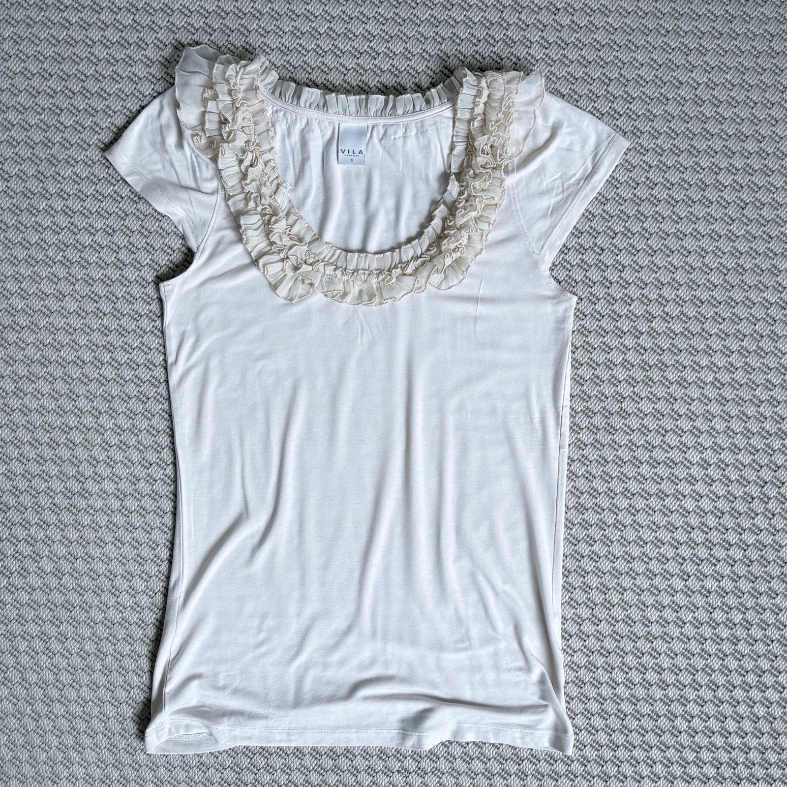 VILA fodros nyakú felső S – krémfehér romantikus top | coquette | feminine blouse 1