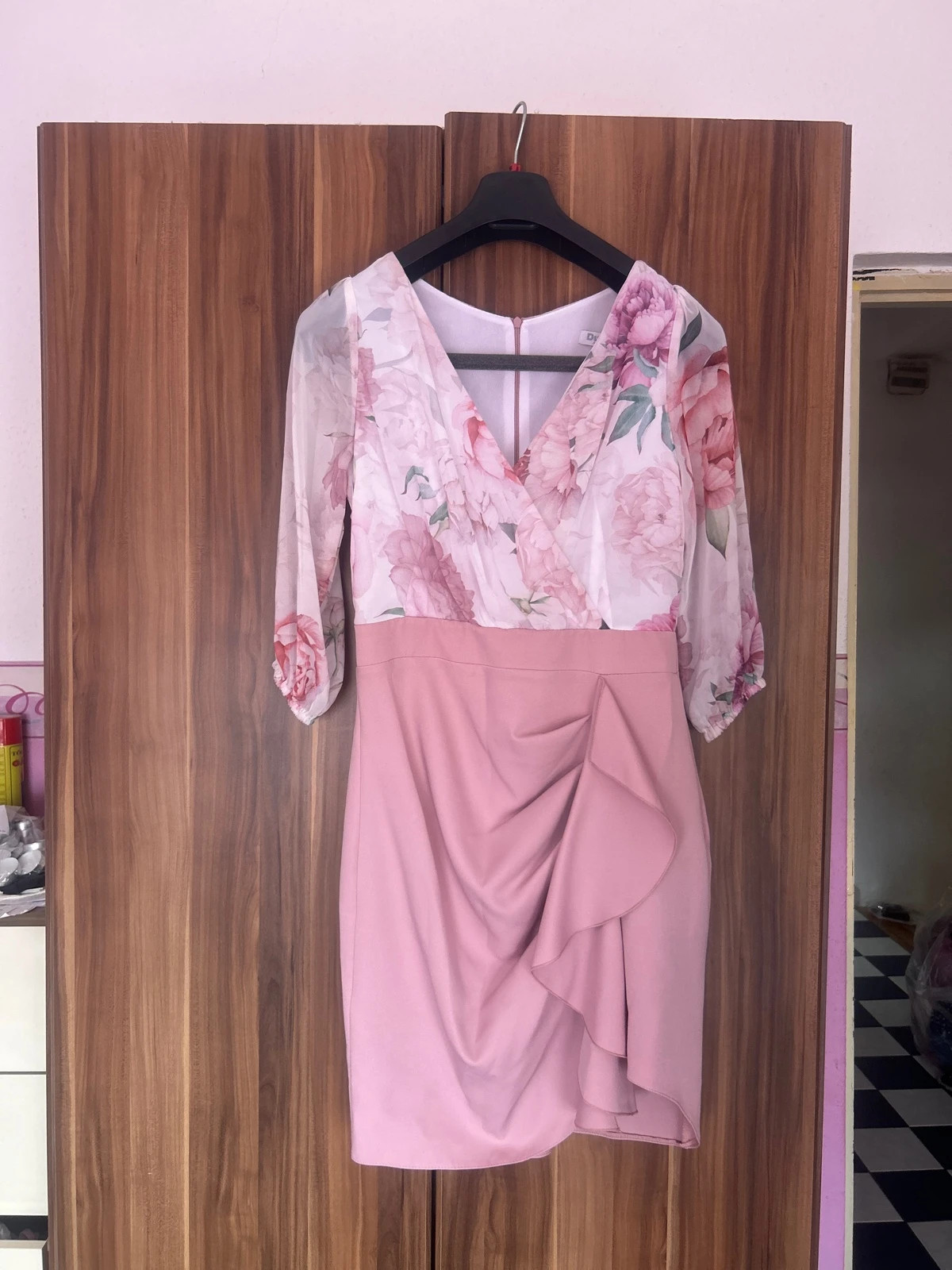 Nagyonszép elegáns női ruha. 1