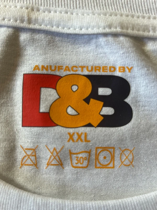 Bober kurwa XXL-es fehér unisex póló 2