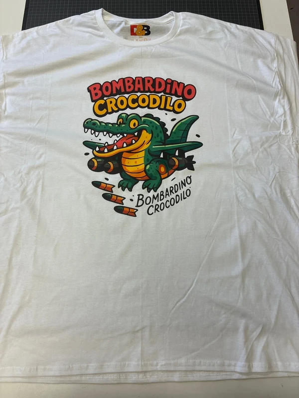 Bombardino crocodilo 3XL-es fehér unisex póló 1