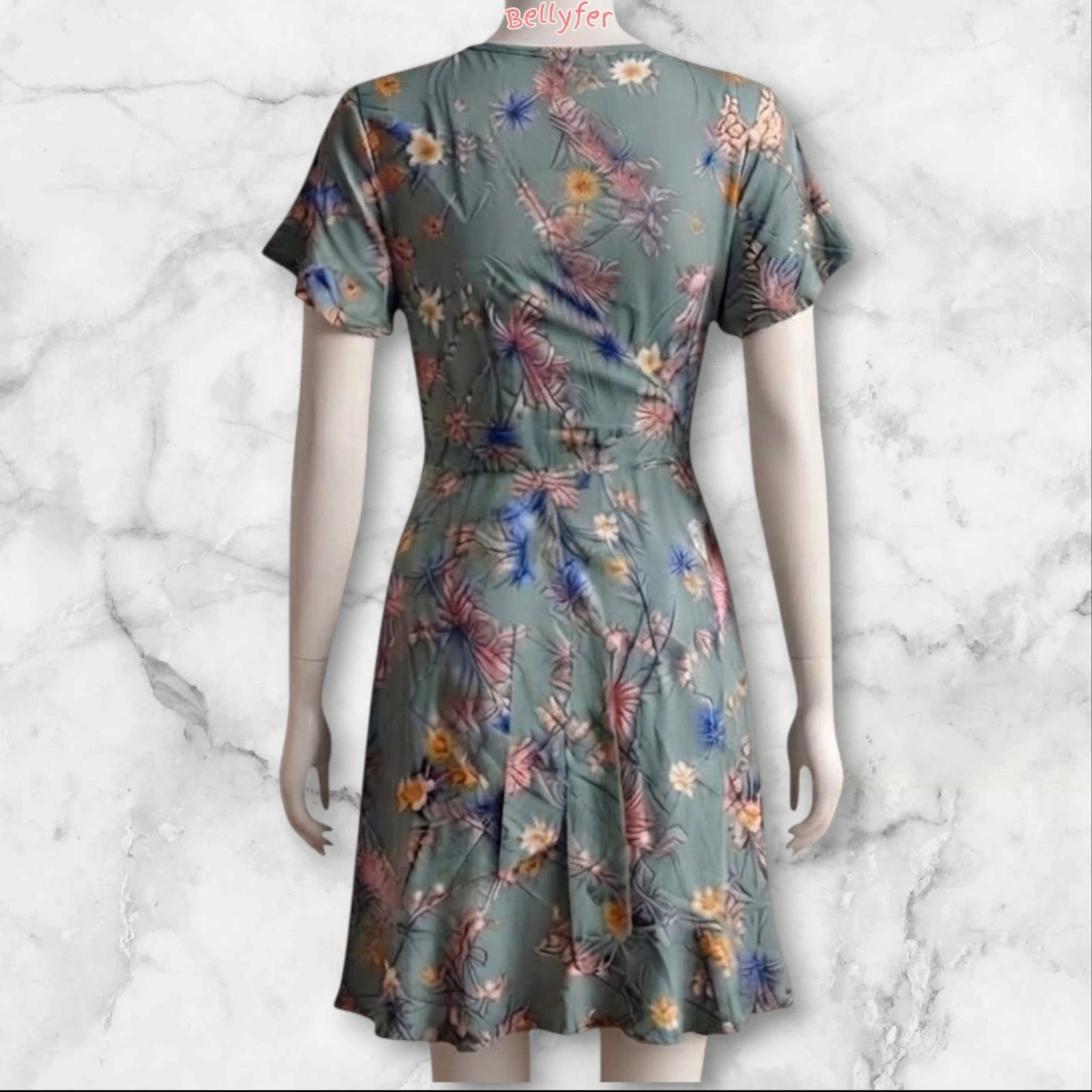 Vestido cruzado floral 3