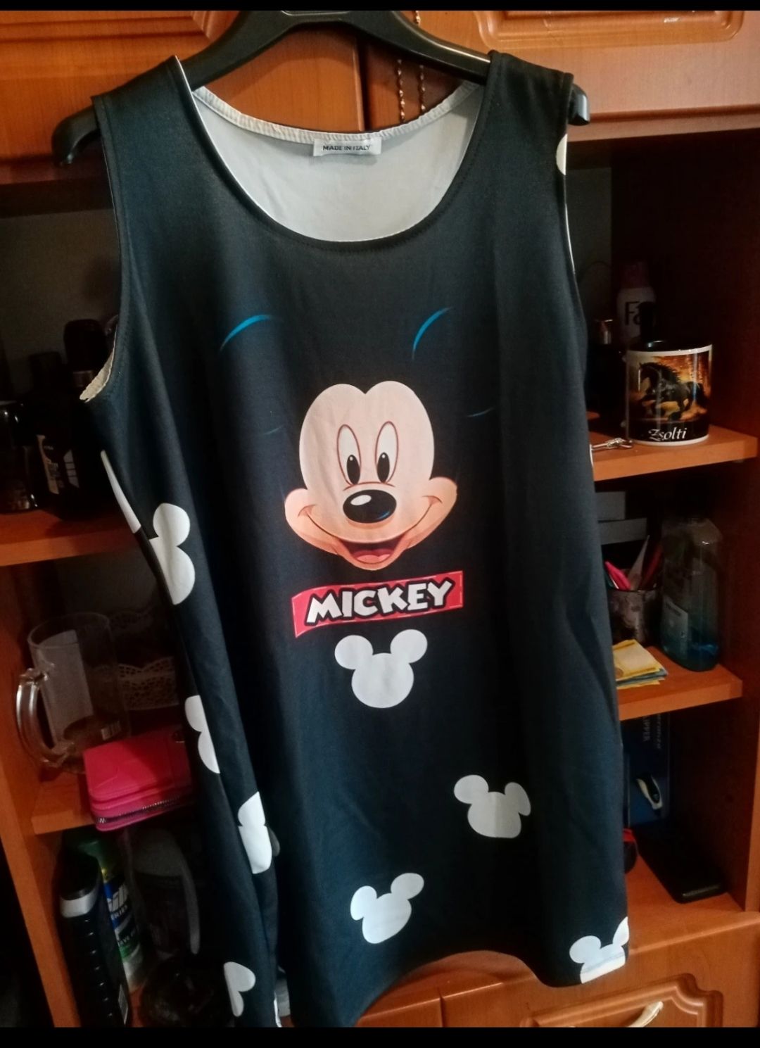 Micky Egeres ruha 1
