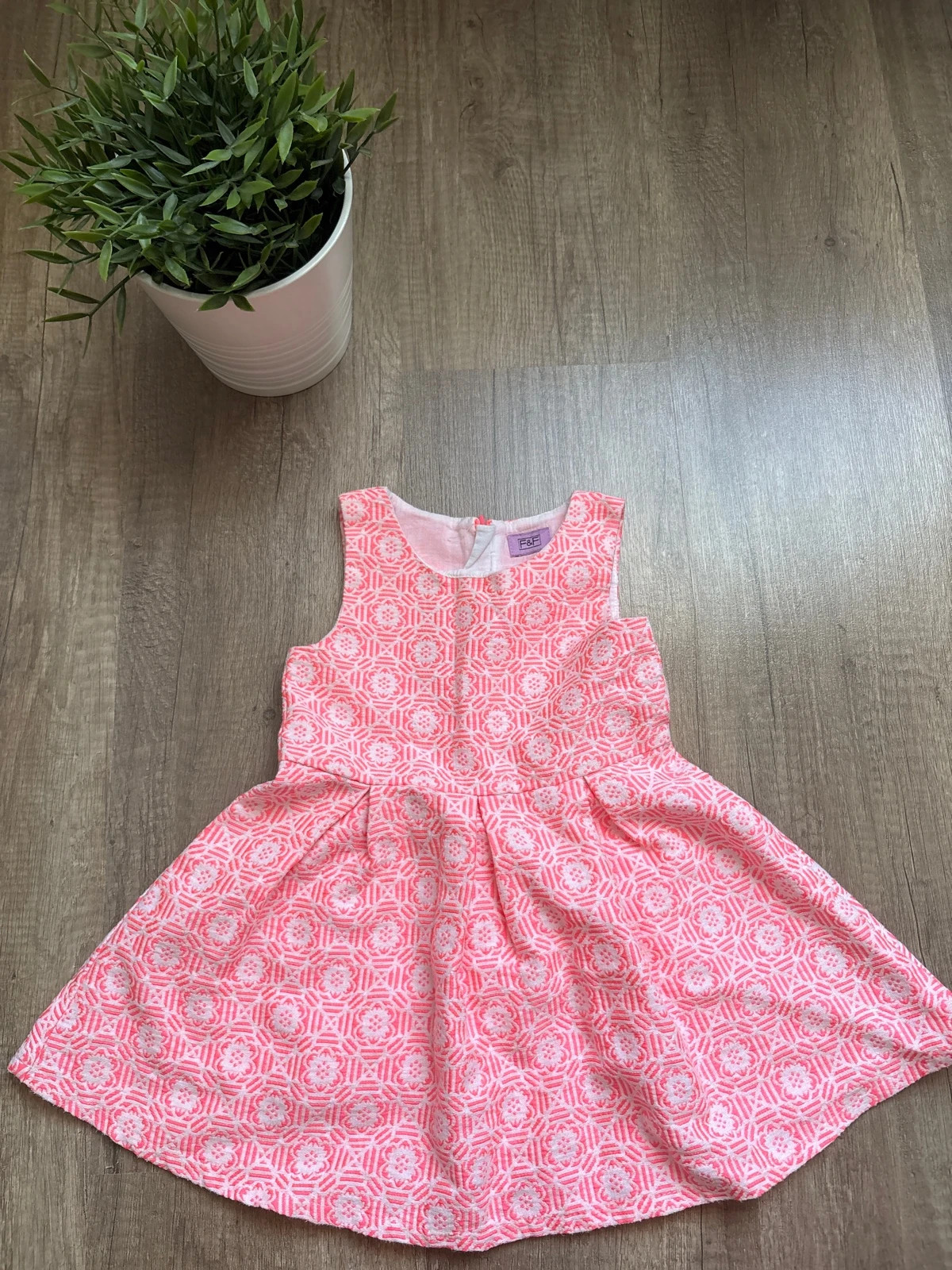 Pink-fehér kislány ruha 1