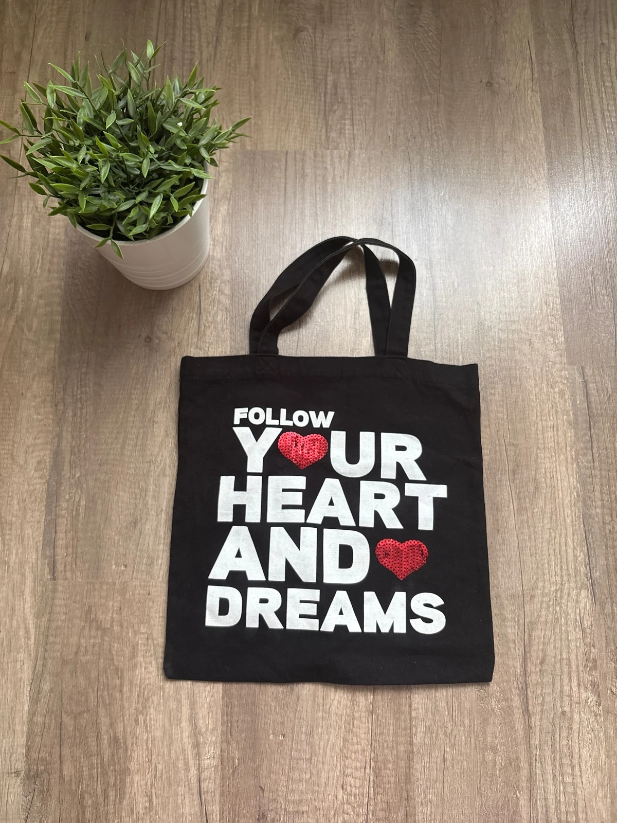 H&M Feliratos, flitteres, erős anyagú pamut táska 1