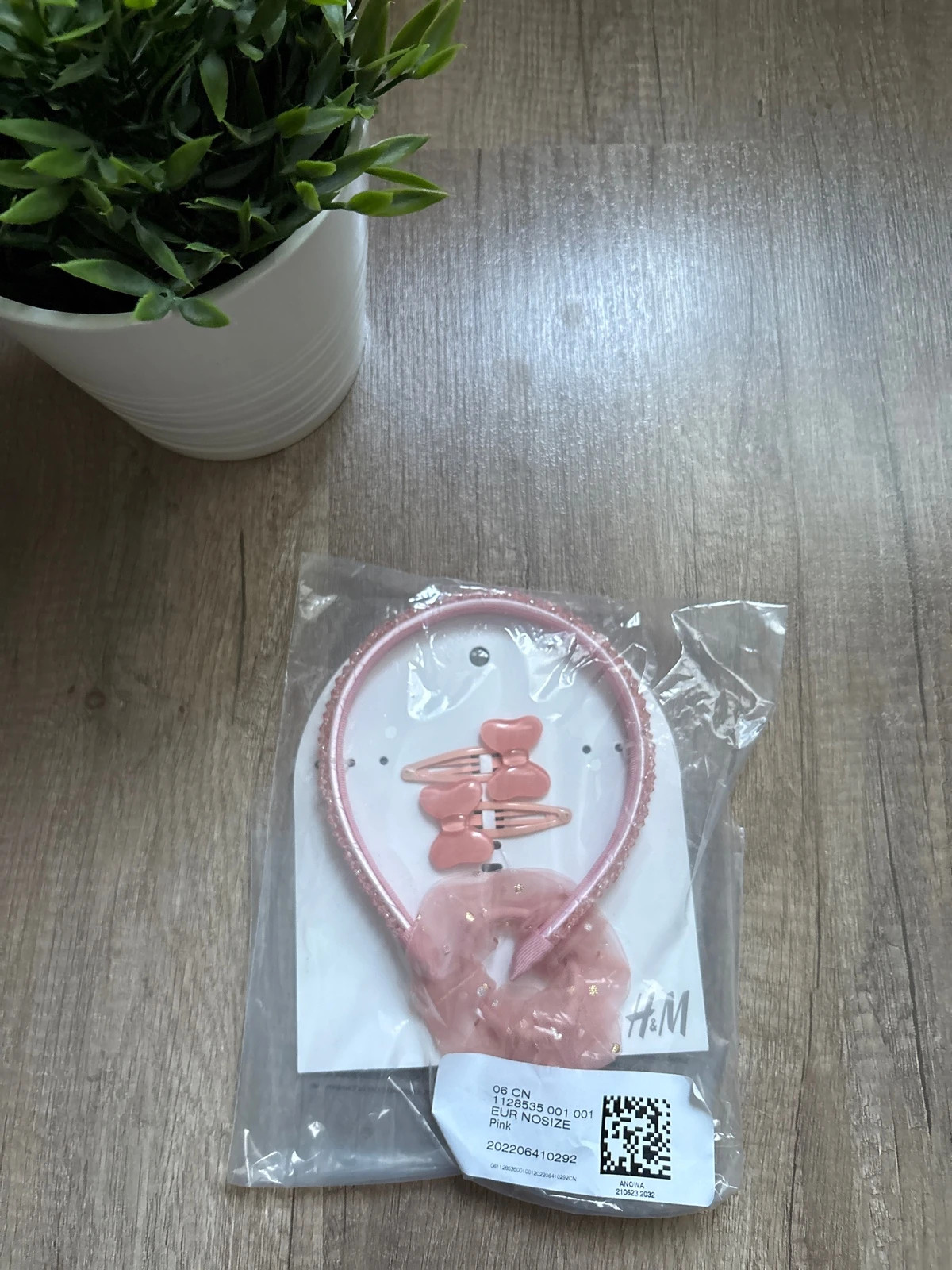 Rózsaszín 4 részes kislány hajba való szett 2