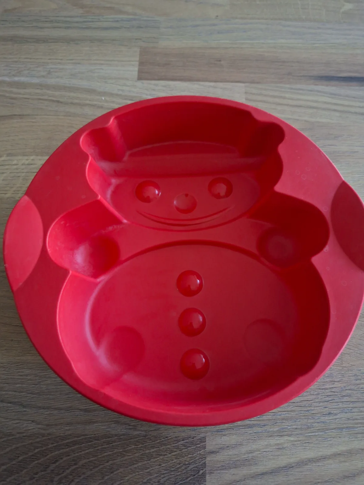 Tupperware Piros hóember alakú szilikon sütőforma 2