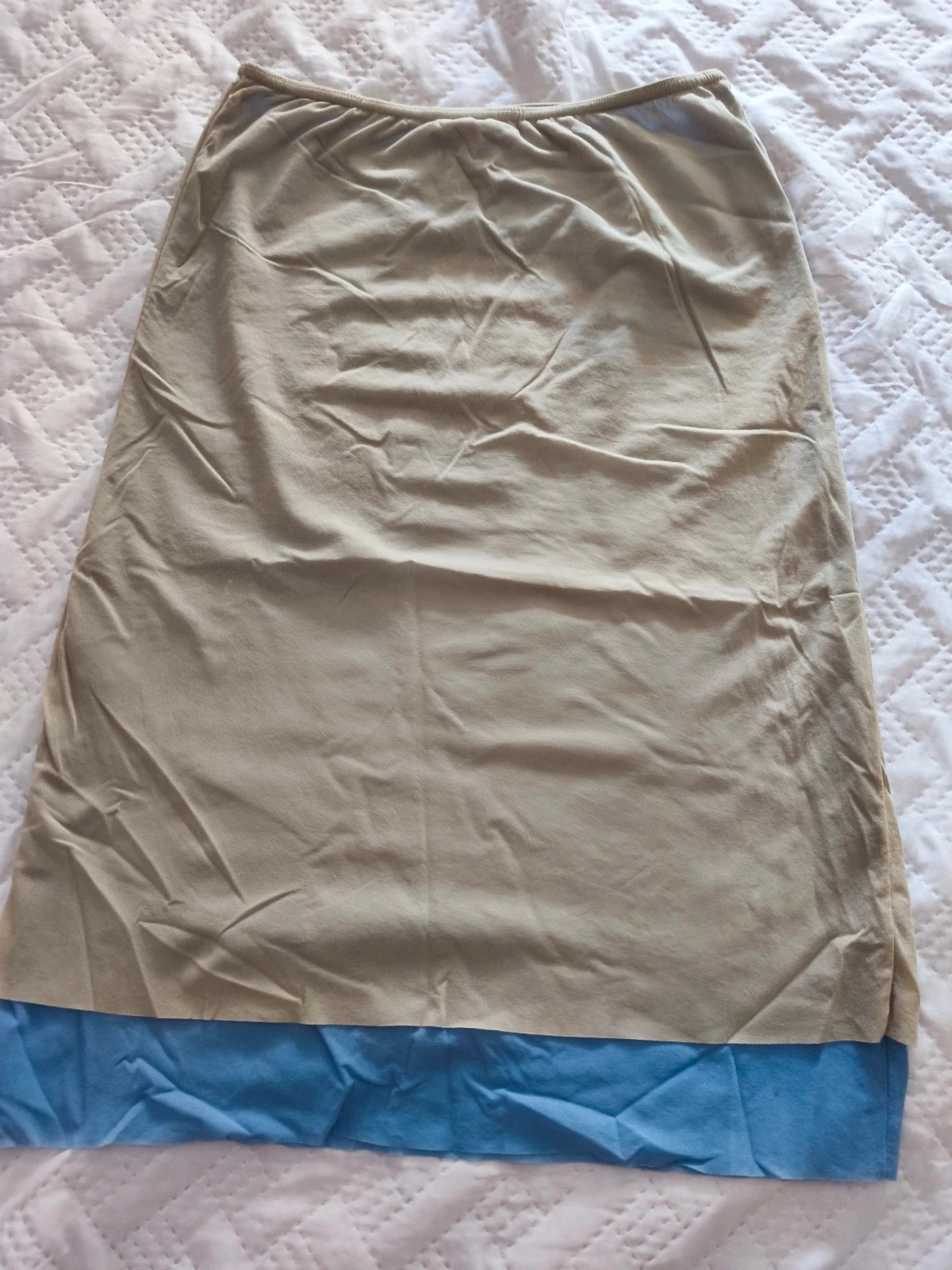 Falda midi gasa Bershka 1
