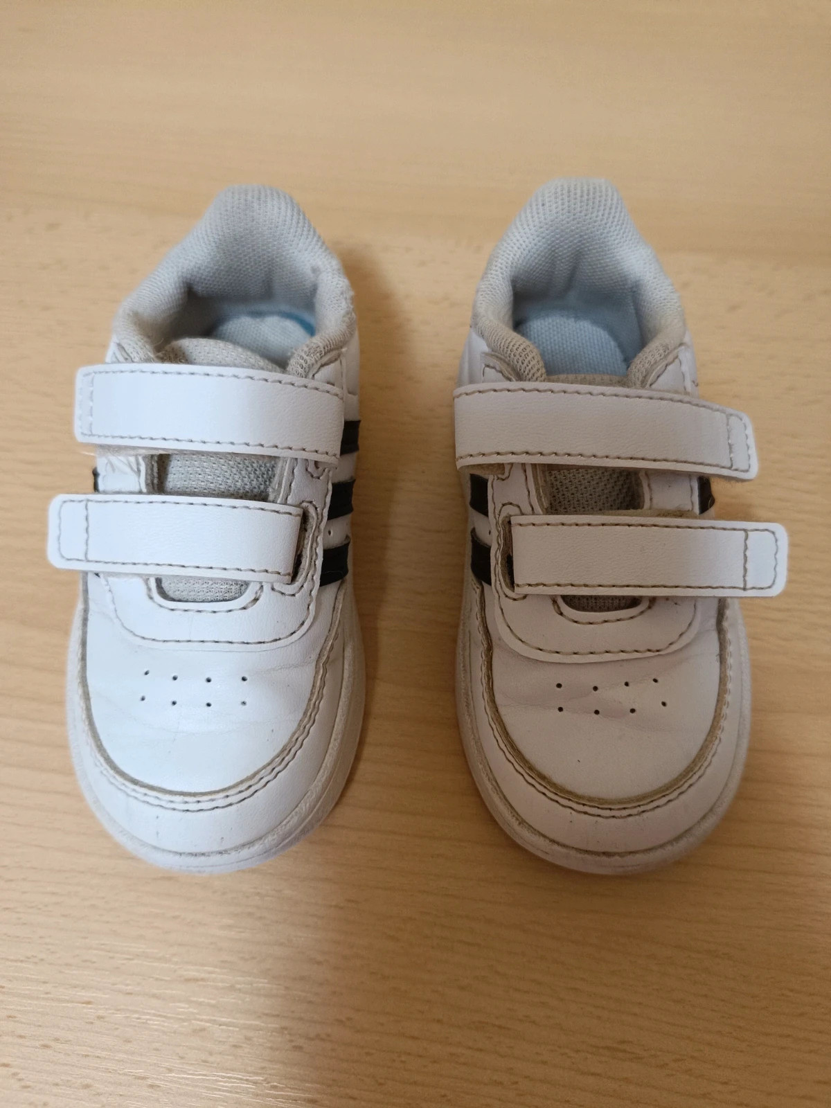 Adidas kiscipő 1