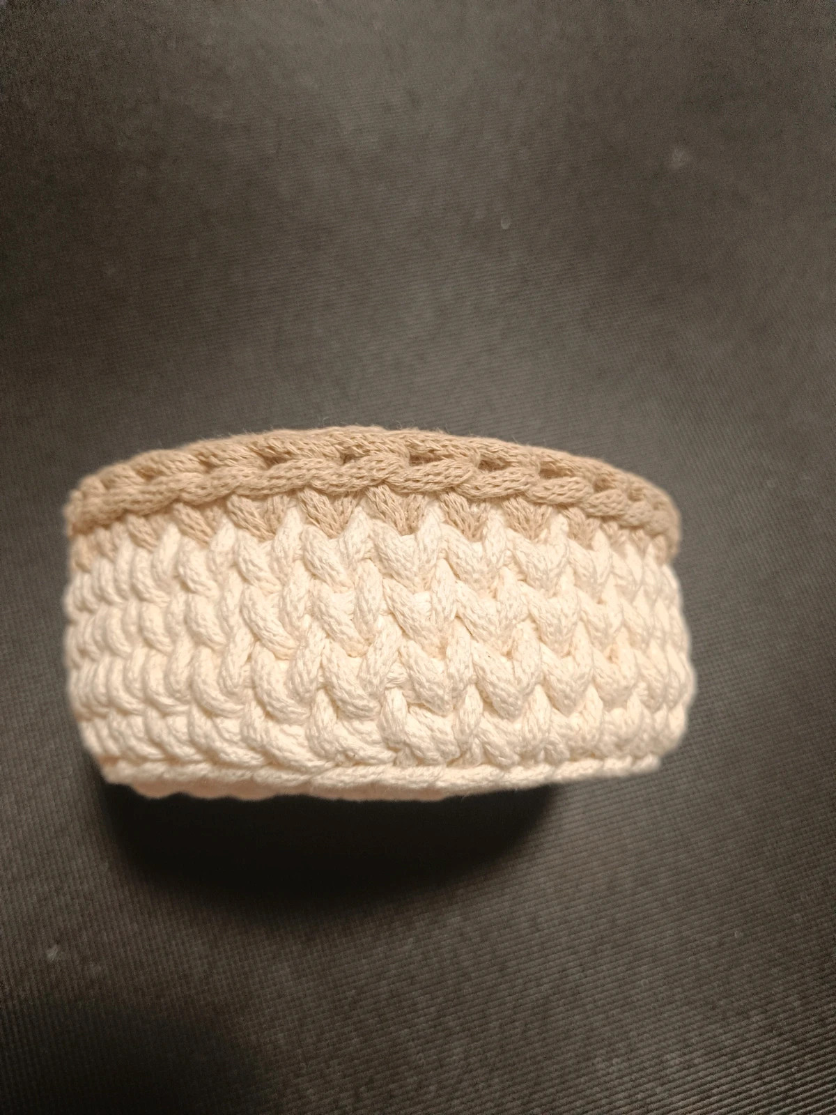 Horgolt kosár / bármitartó / tároló 3