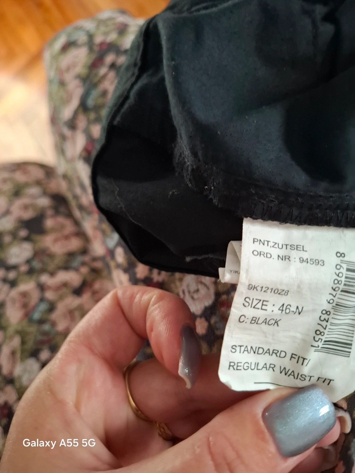 Eladó a képeken látható, klasszikus fekete színű női nadrág. 4