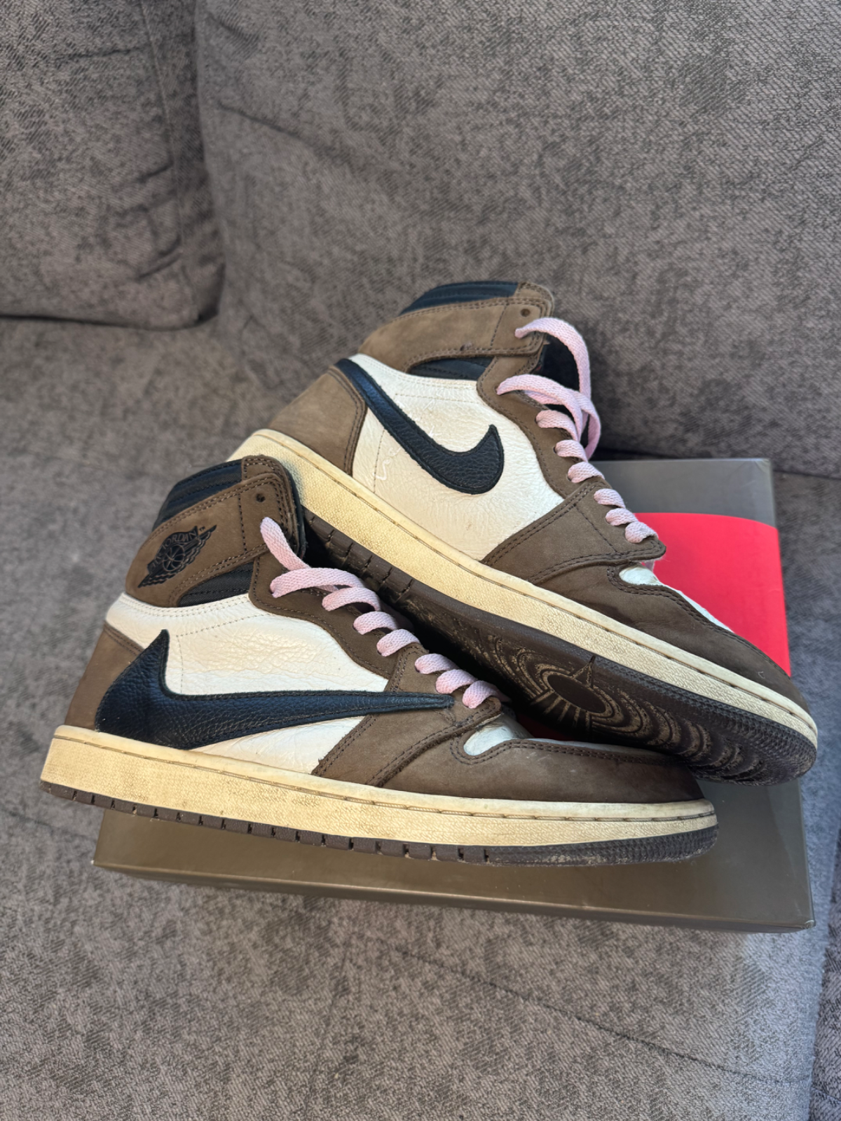 Nike Air Jordan 1 High Travis Scott Mocha 1