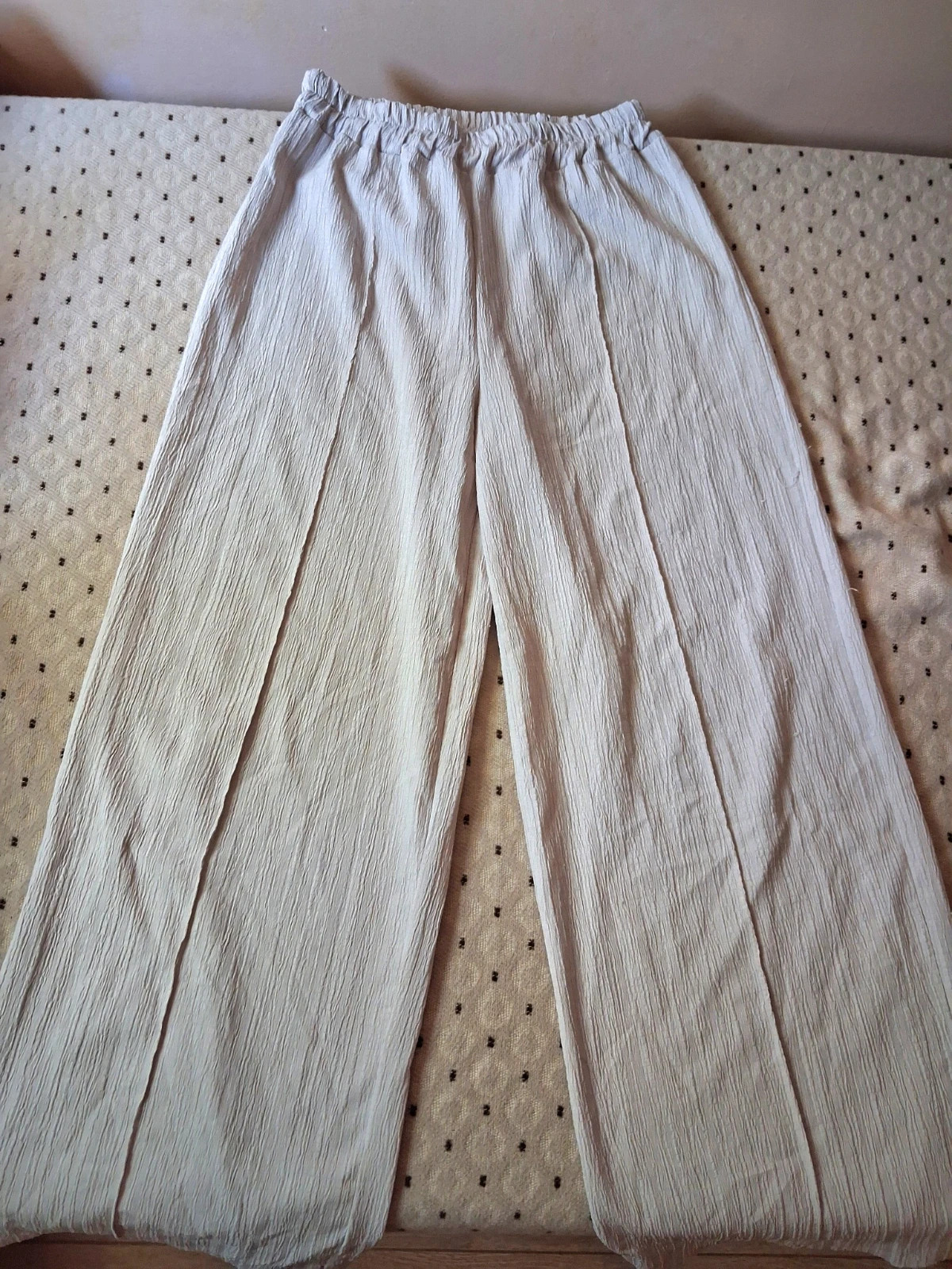 Made in Italy gumisdereku nagyon vékony lenge élvarrott bőszárú nadrág S-XL ig 1