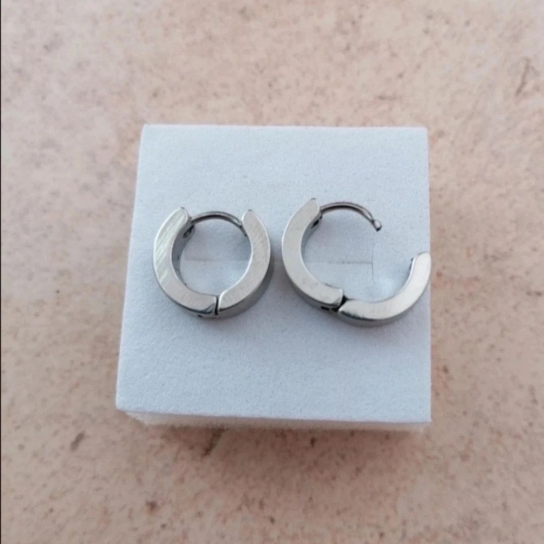 Aros plateados de acero unisex 3
