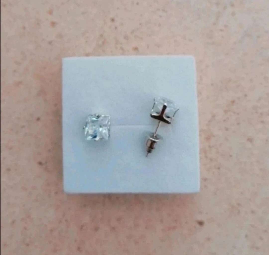 Pendientes de acero para unisex 2