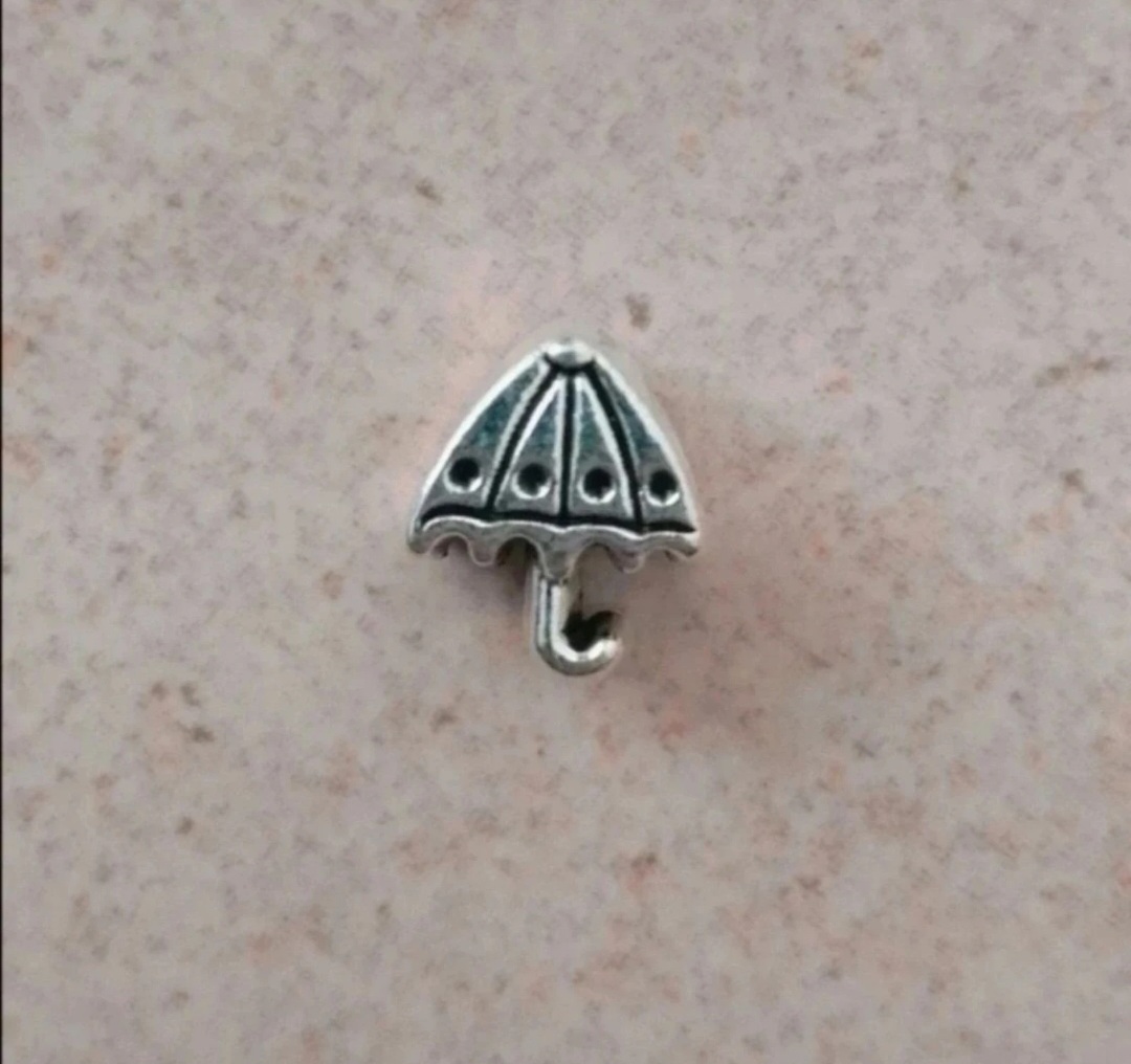 Charm o dije paraguas 1