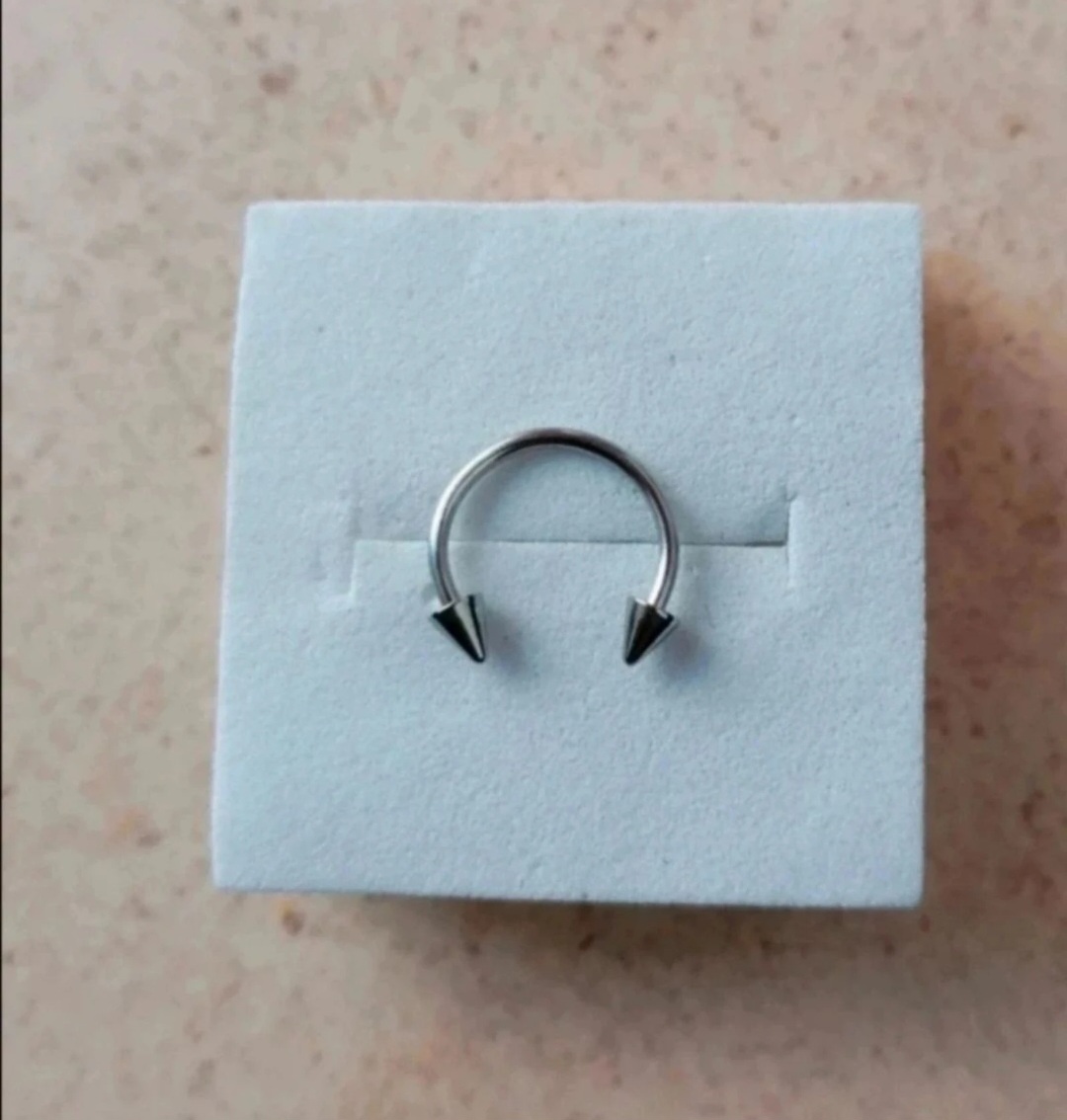 Piercing de acero unisex 1