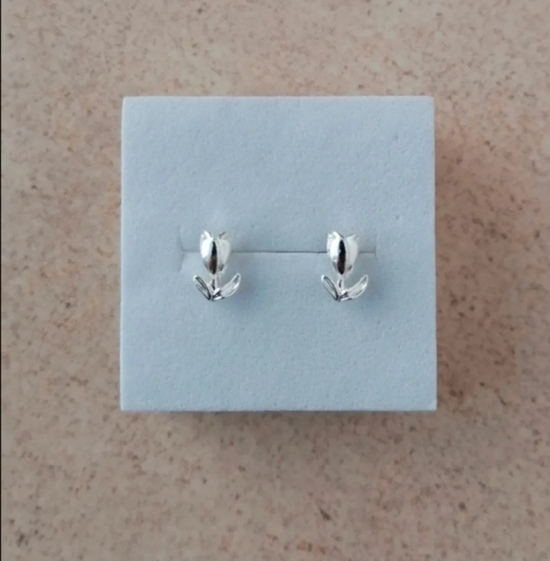 Pendientes pequeños tulipanes 1