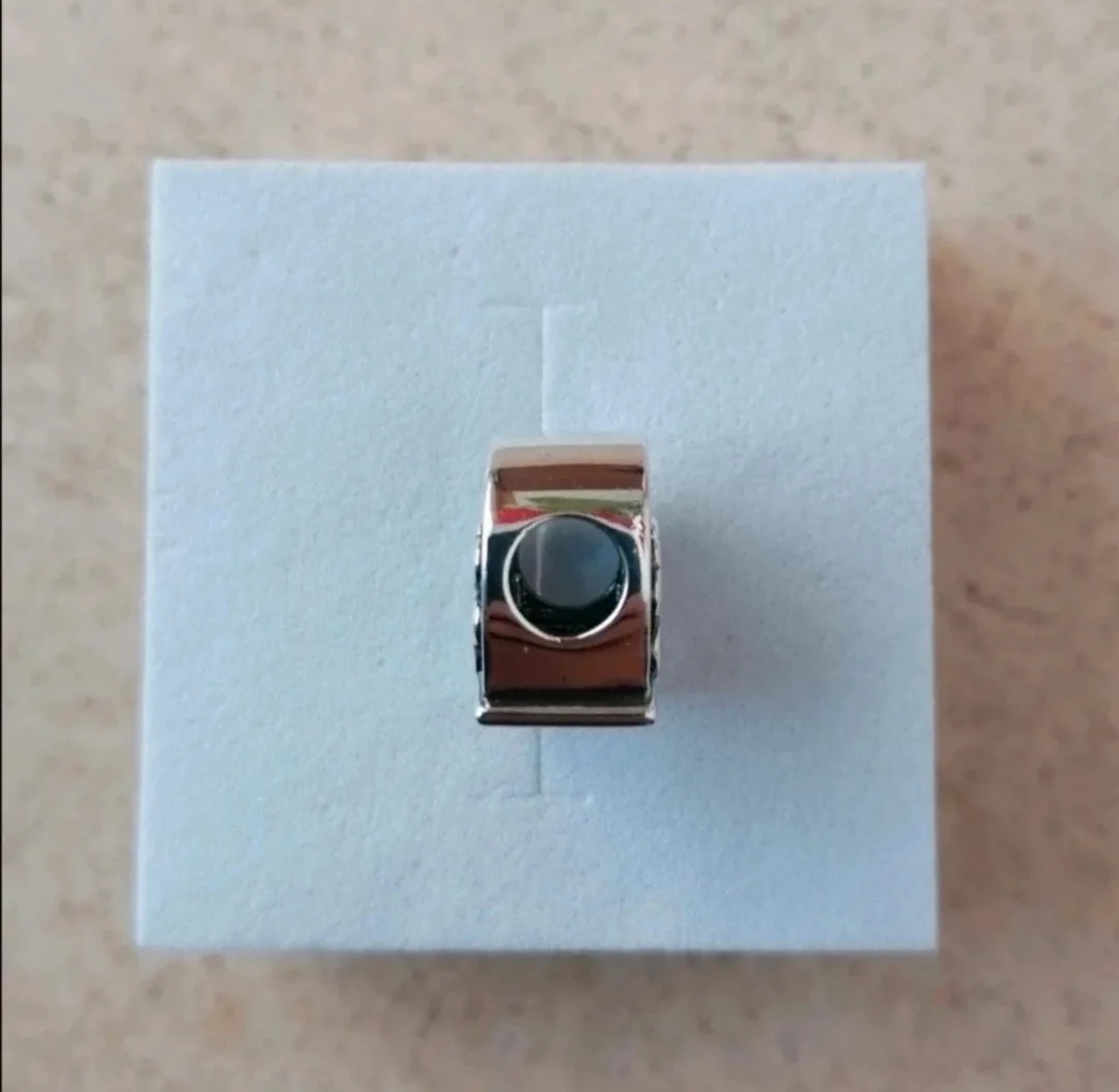 Charm o dije herradura y trebol chapado plata 2
