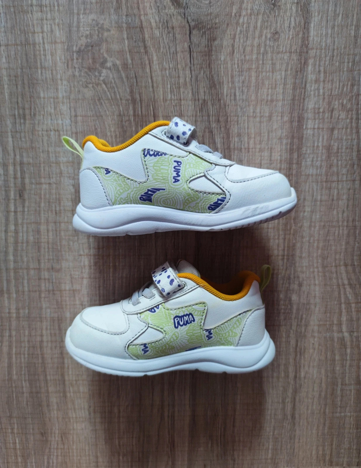 23-as Puma tépőzáras sportcipő 1