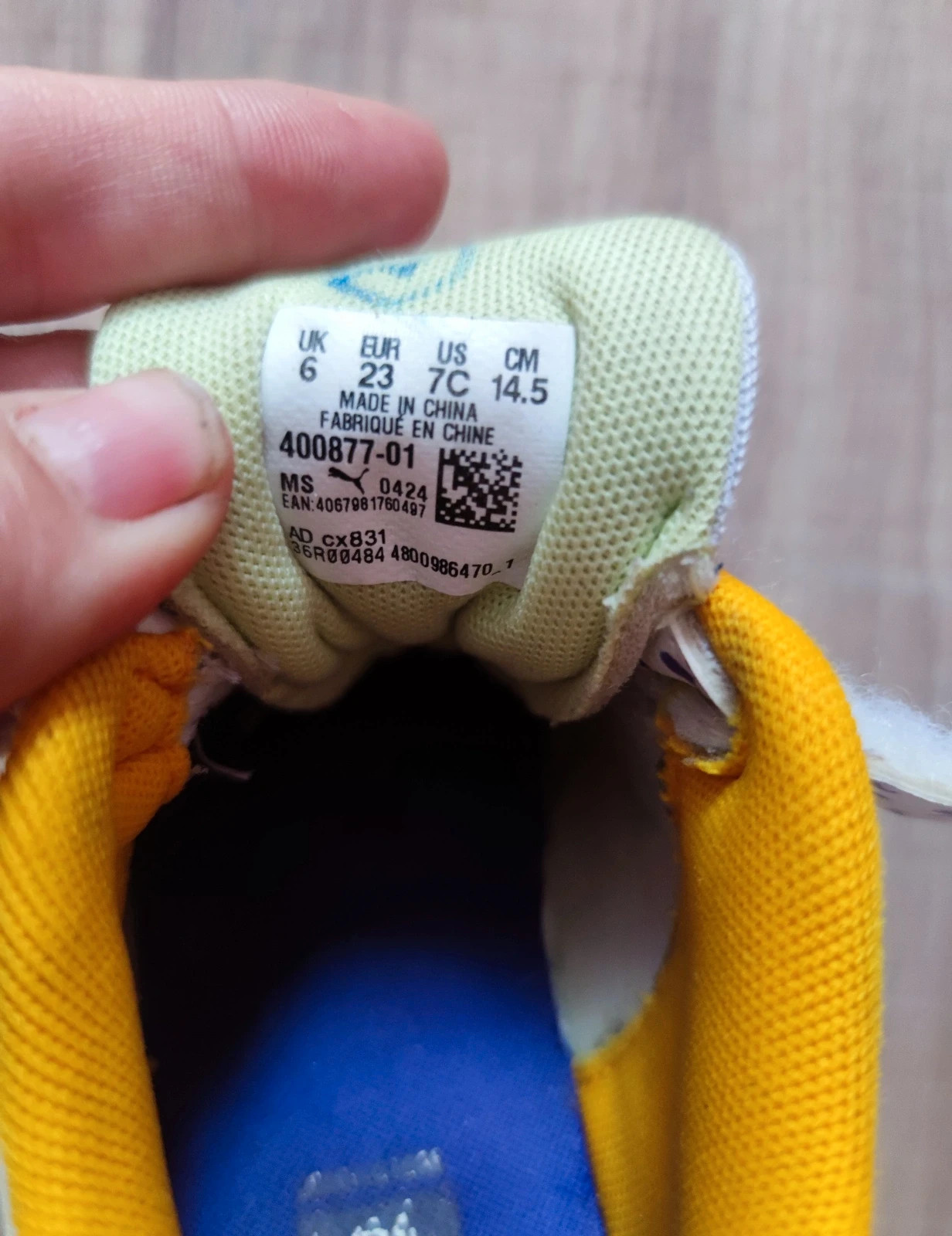 23-as Puma tépőzáras sportcipő 4