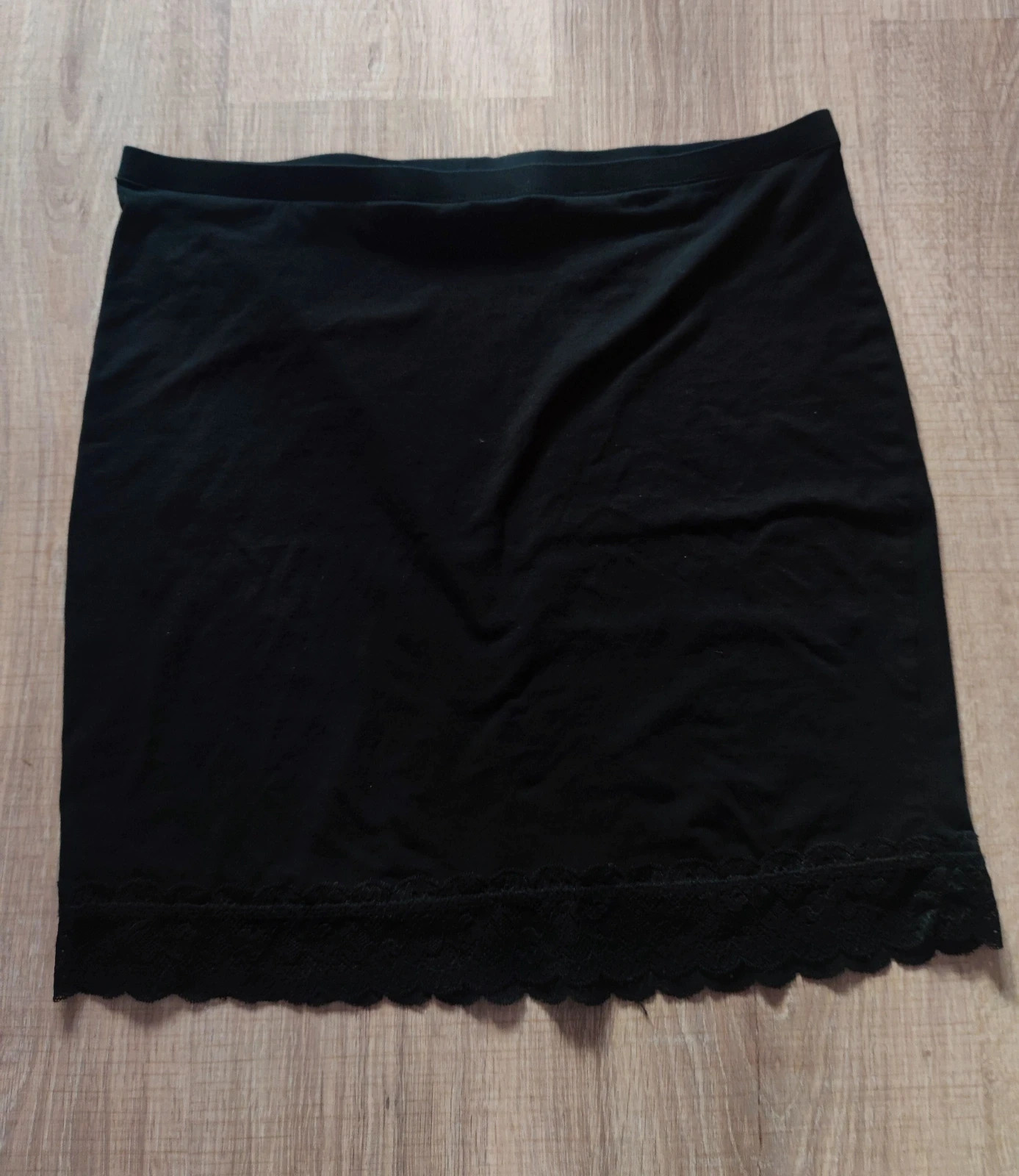 Újszerű L-es H&M basic csipkés miniszoknya 2
