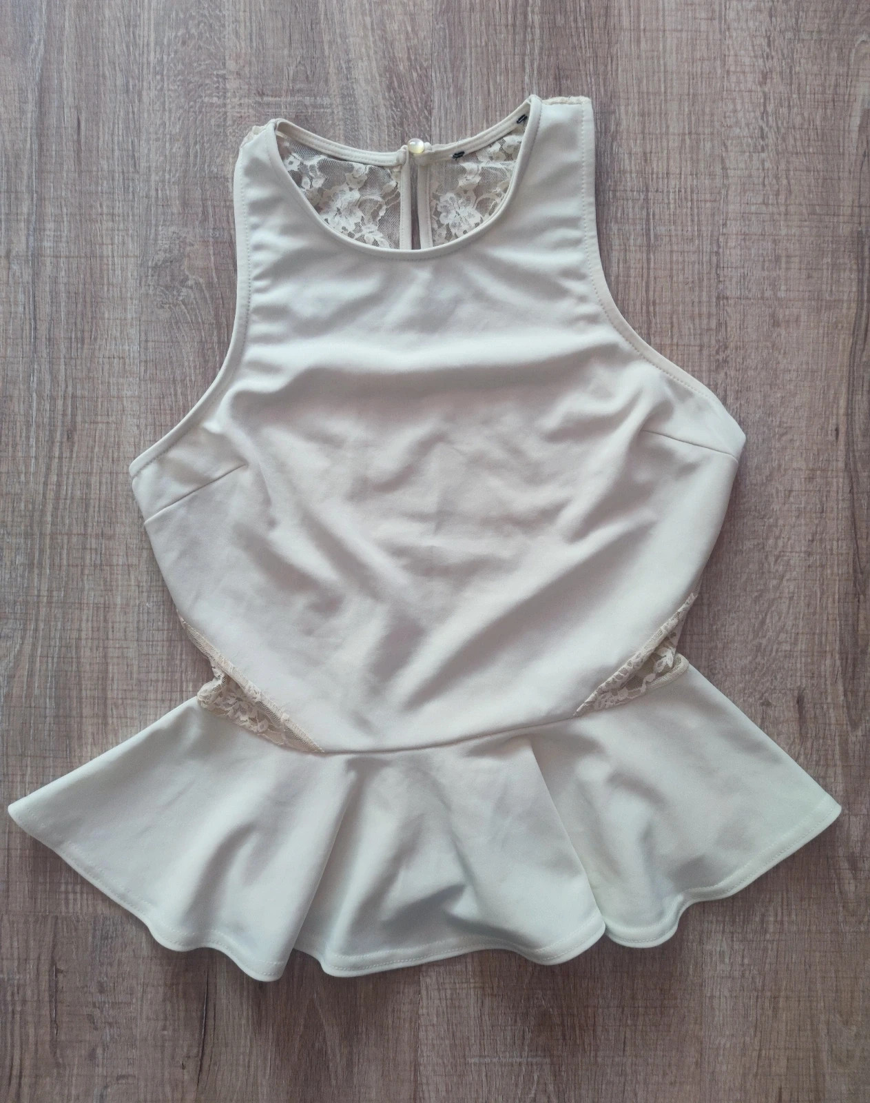 Atmosphere 38-as elegáns csipkés peplum felső 1