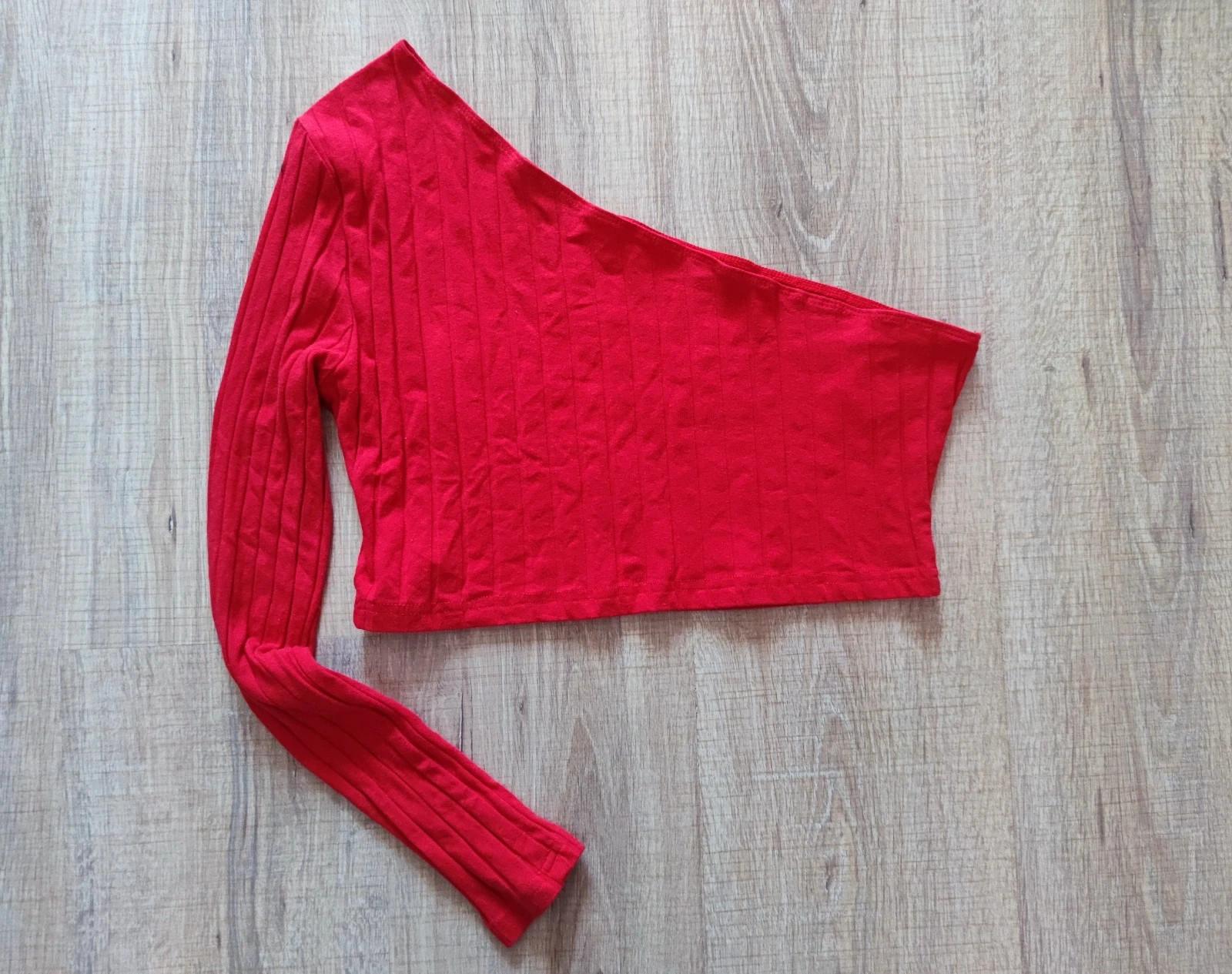 Shein Y2K XL aszimmetrikus félvállas crop top/haspóló 1