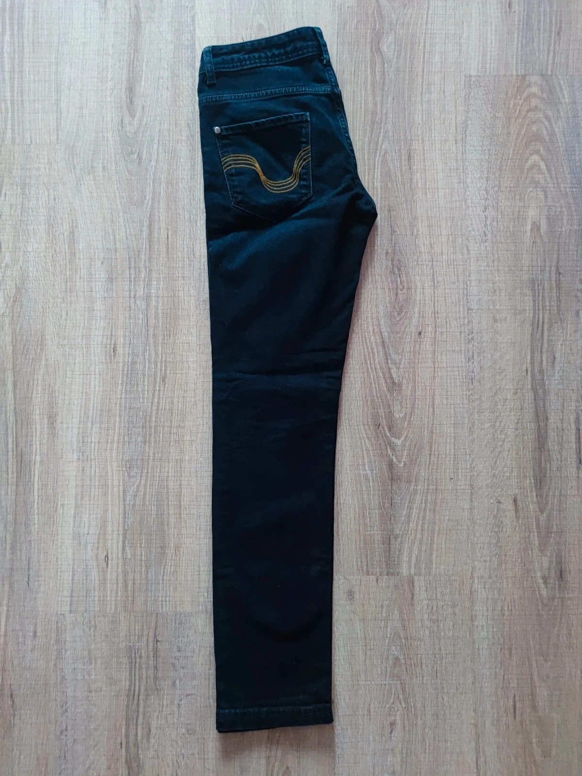Crew Collection Co. 27-es skinny fit alacsony derekú farmer 3