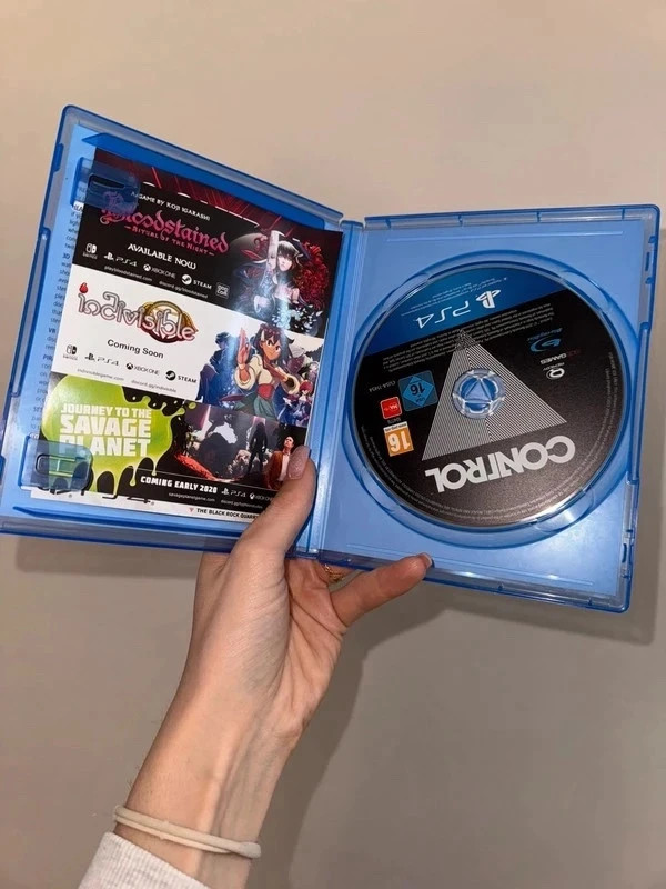 Control PS4 – eredeti, szép állapotban, PlayStation-exkluzív tartalom 3