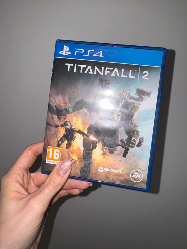 Titanfall 2 PS4 – eredeti, szép állapotban 1