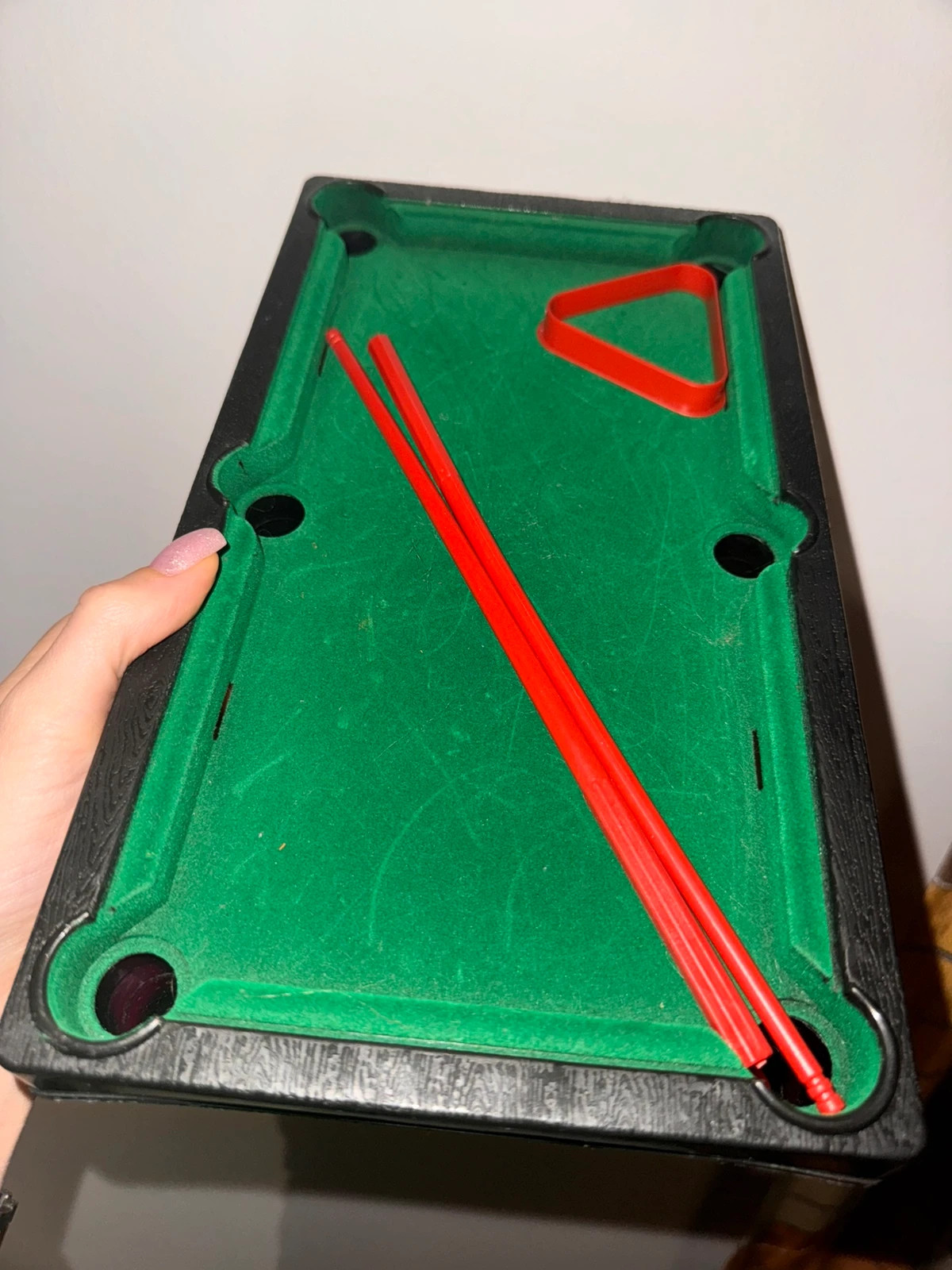Mini biliárdasztal gyerekeknek – 2 dákóval 4
