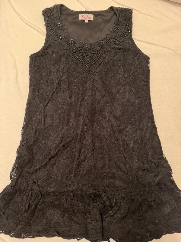 Be Beau elegáns fekete csipkeruha – 12-es méret 2