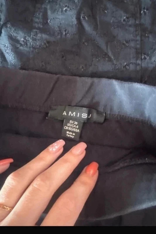 Amisu fekete elegáns szoknya – S/36 3