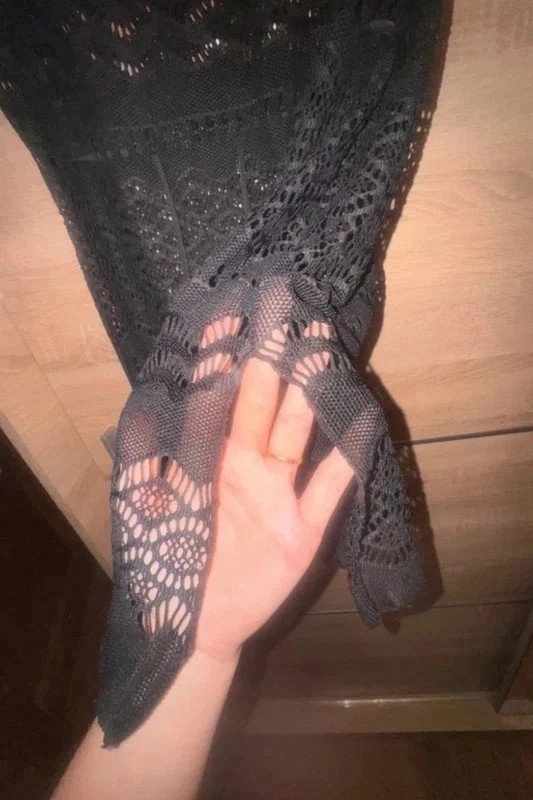 Fekete csipkés strandruha bikini fölé – megkötős 3