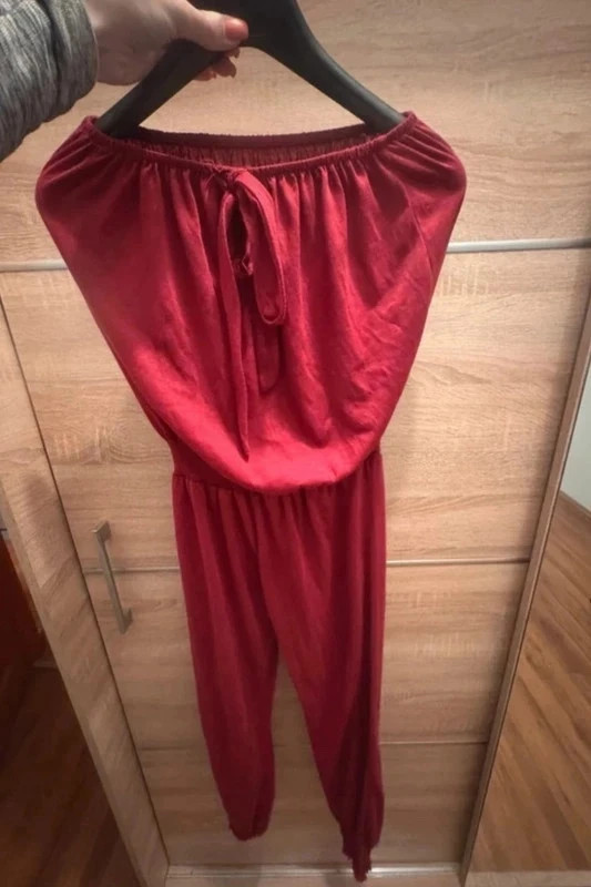 Piros női overál / jumpsuit – váll nélküli, megkötős – XS-S 2