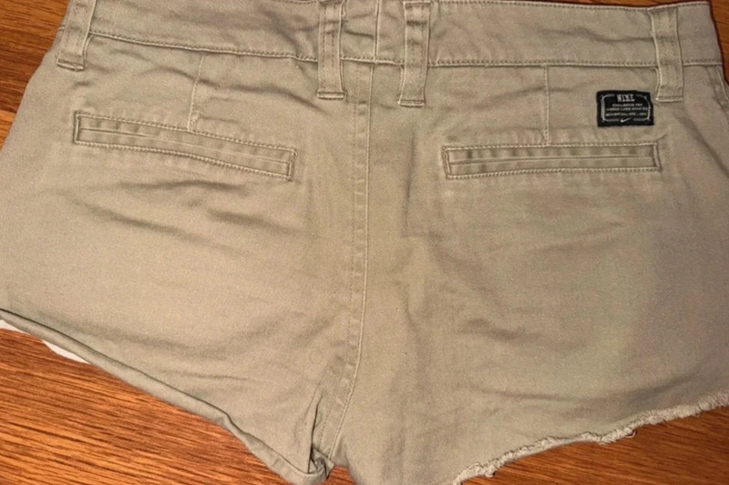 Nike khaki cargo farmer rövidnadrág – S/36 4