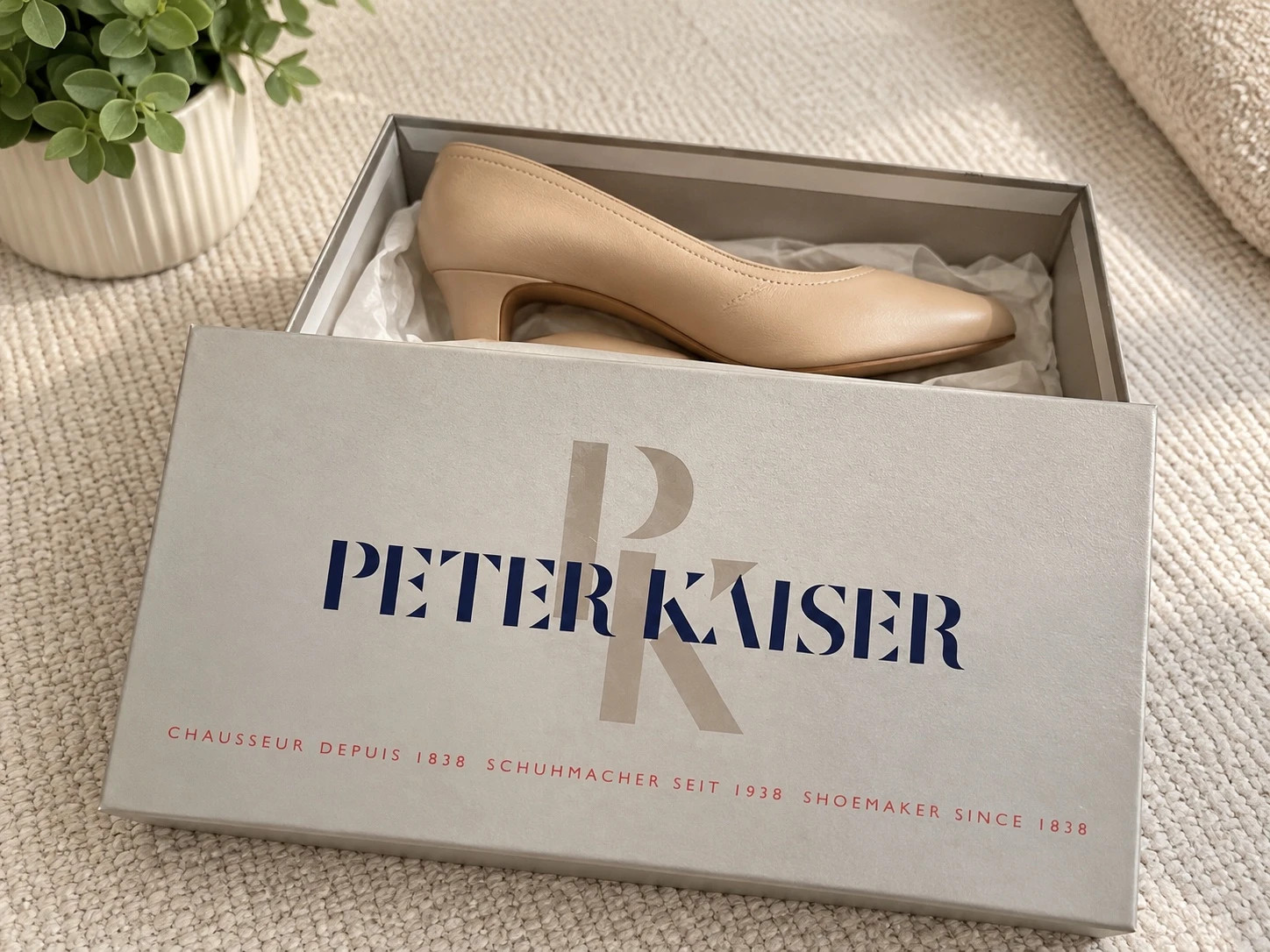 Peter Kaiser valódi bőr bézs magassarkú – 40-es 2