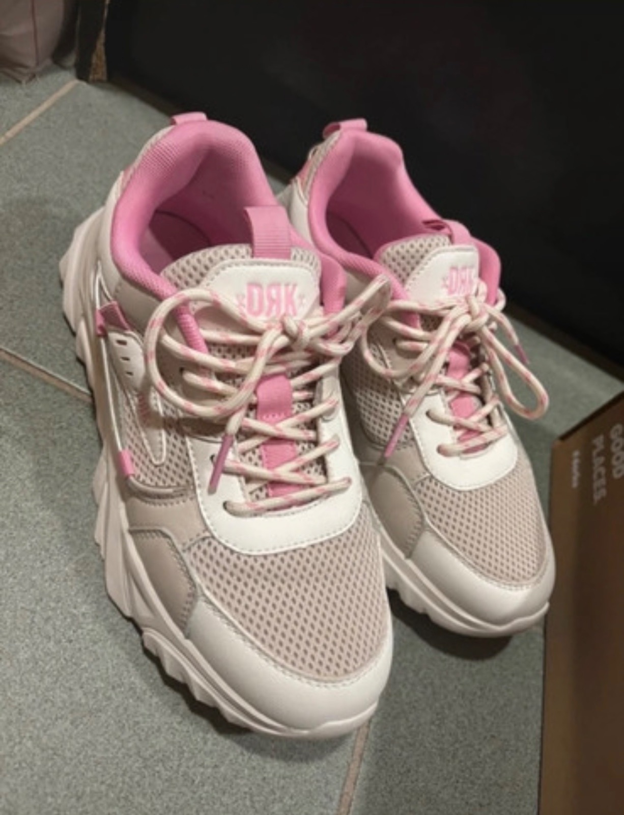 DRK rózsaszín-fehér sneaker 39-es 1