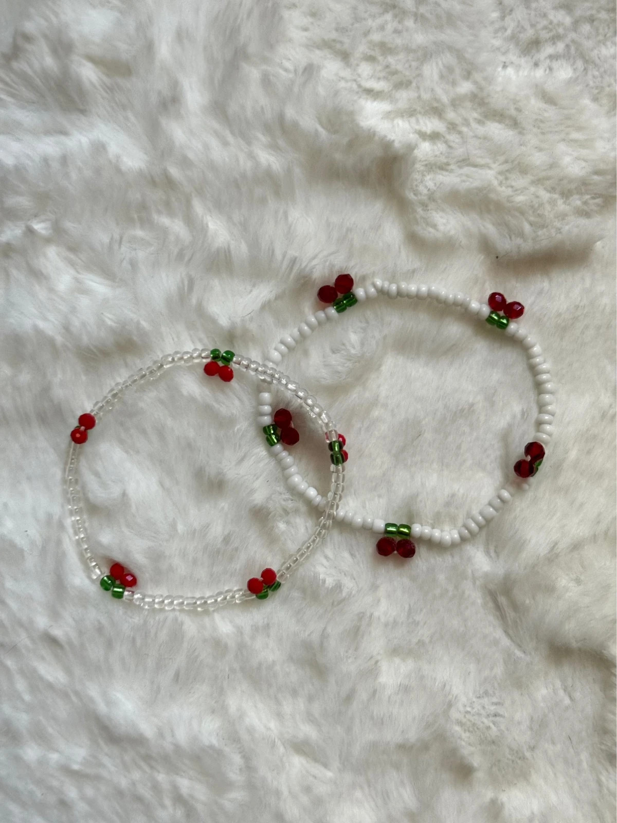 Cherry karkötők 1
