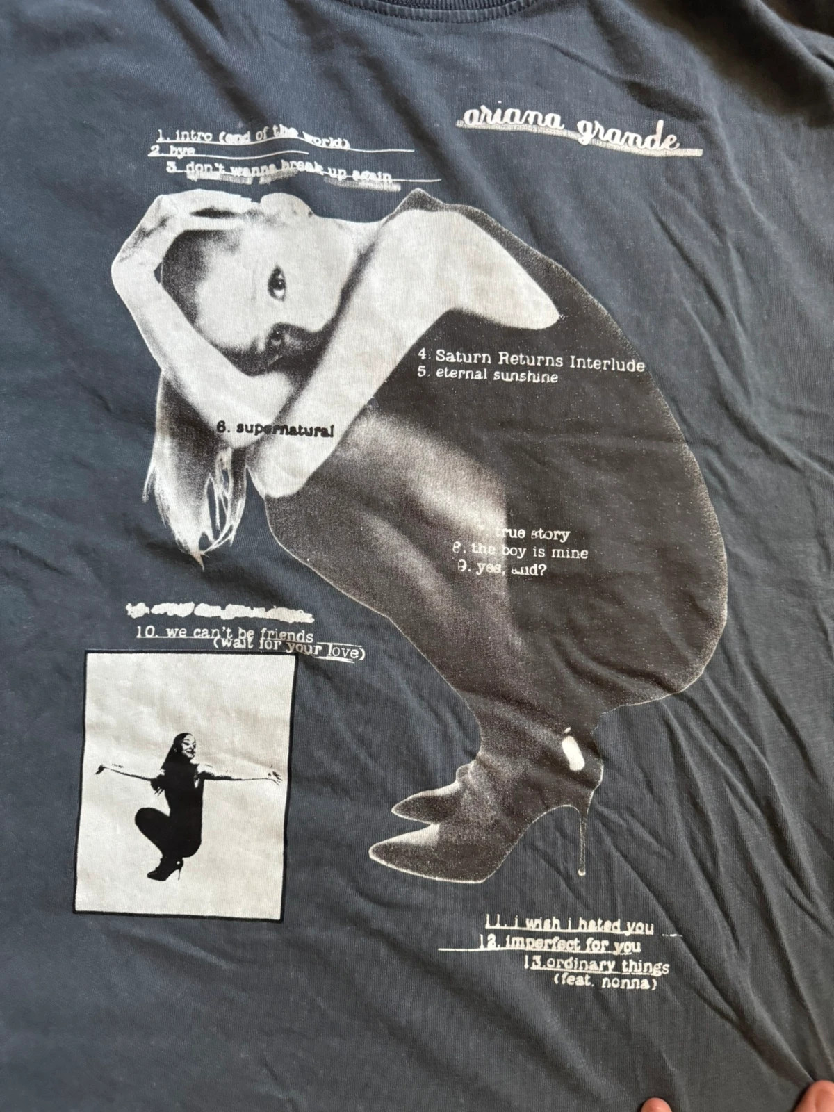 Ariana Grande poló 3