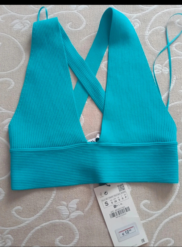 Top crop punto de Zara 1
