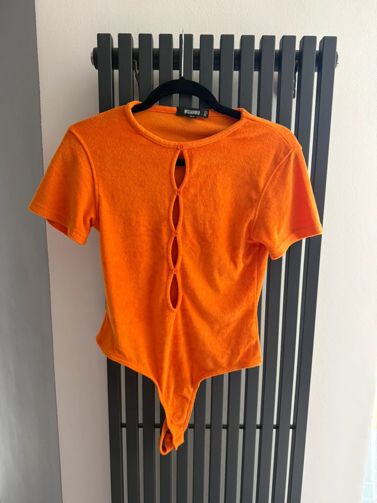 Missguided narancssárga frottír body 1
