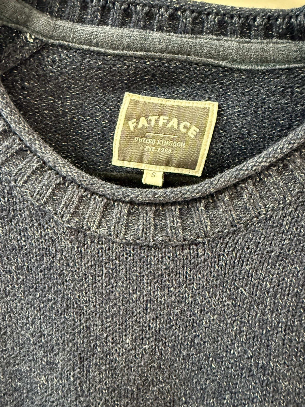 FatFace sötétkék melírozott kötött pulóver – S-es 3
