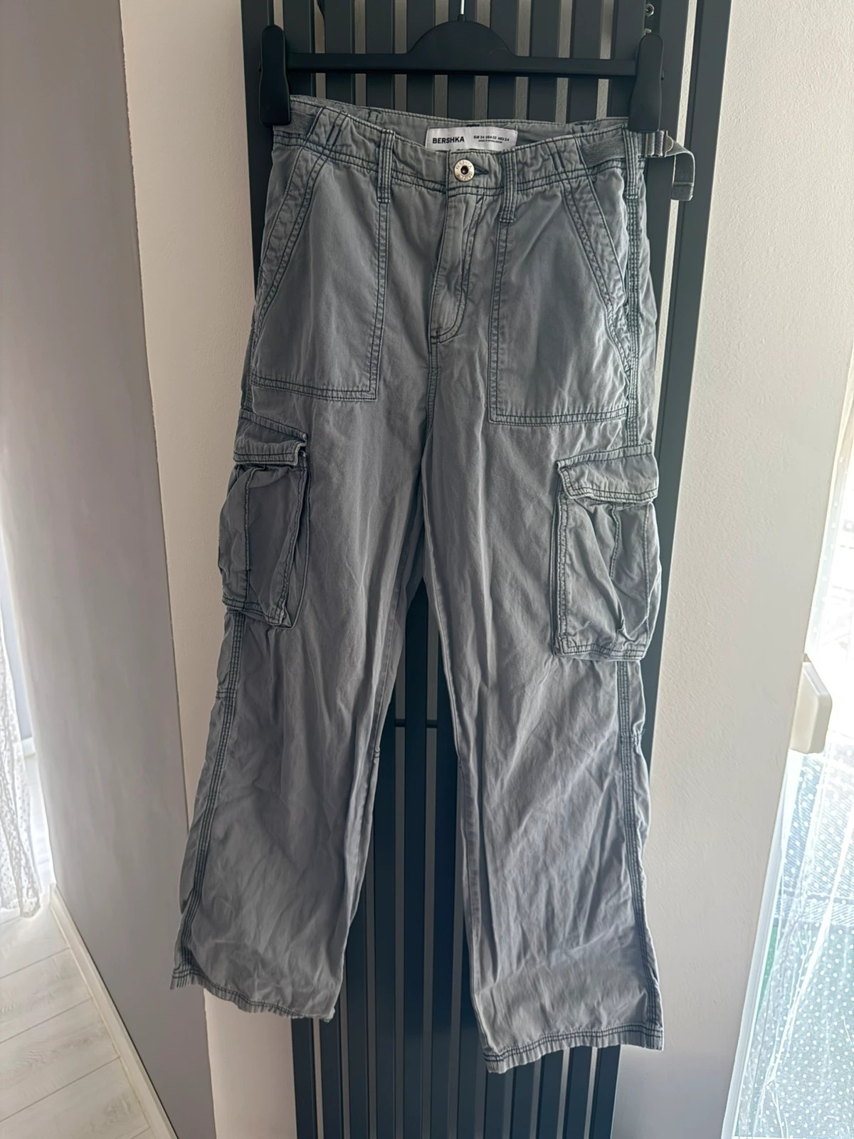 Bershka szürke cargo nadrág (EUR 34) 1