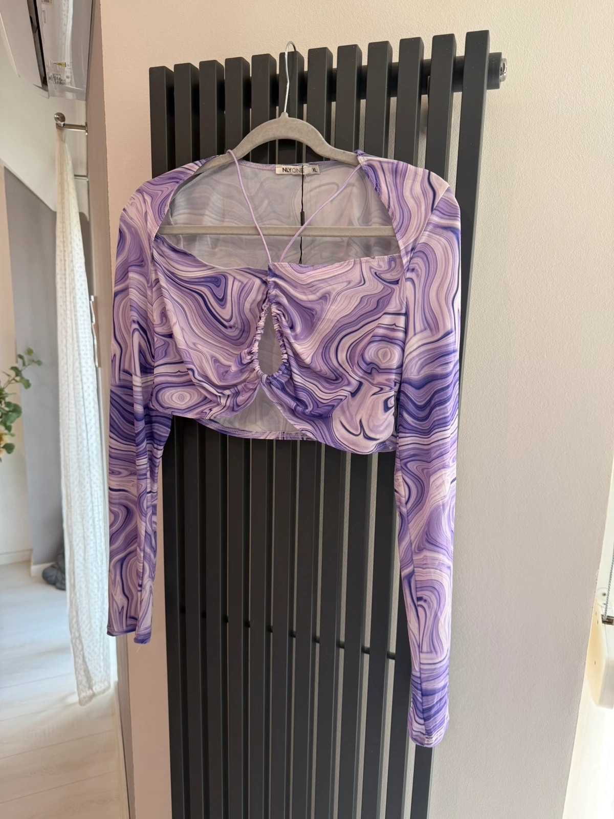 NLY One Márványos Crop Top - XL méret 1